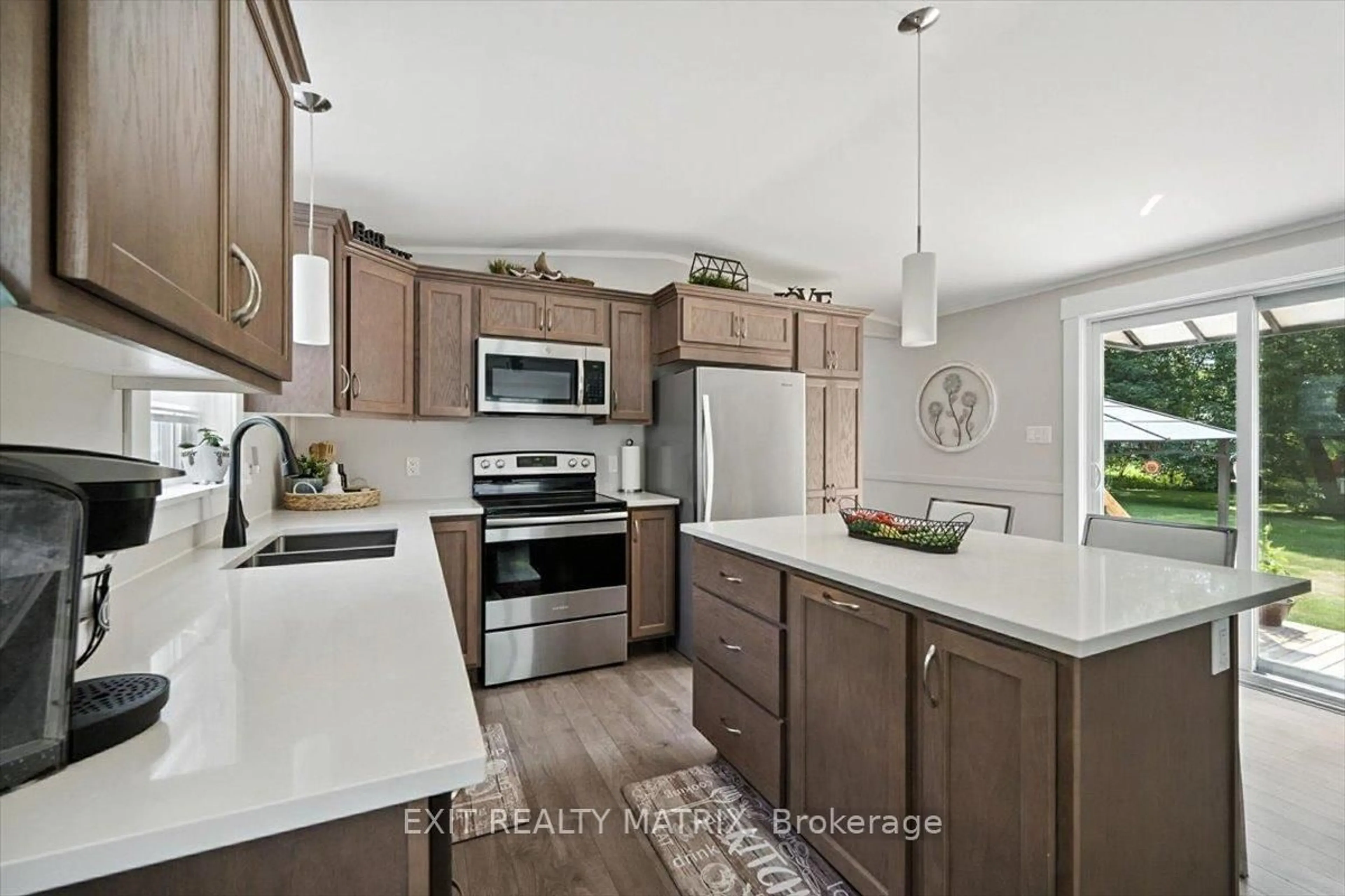 Open concept kitchen, ceramic/tile floor for 5620 Rockdale Rd #35, Vars Ontario K0A 3H0
