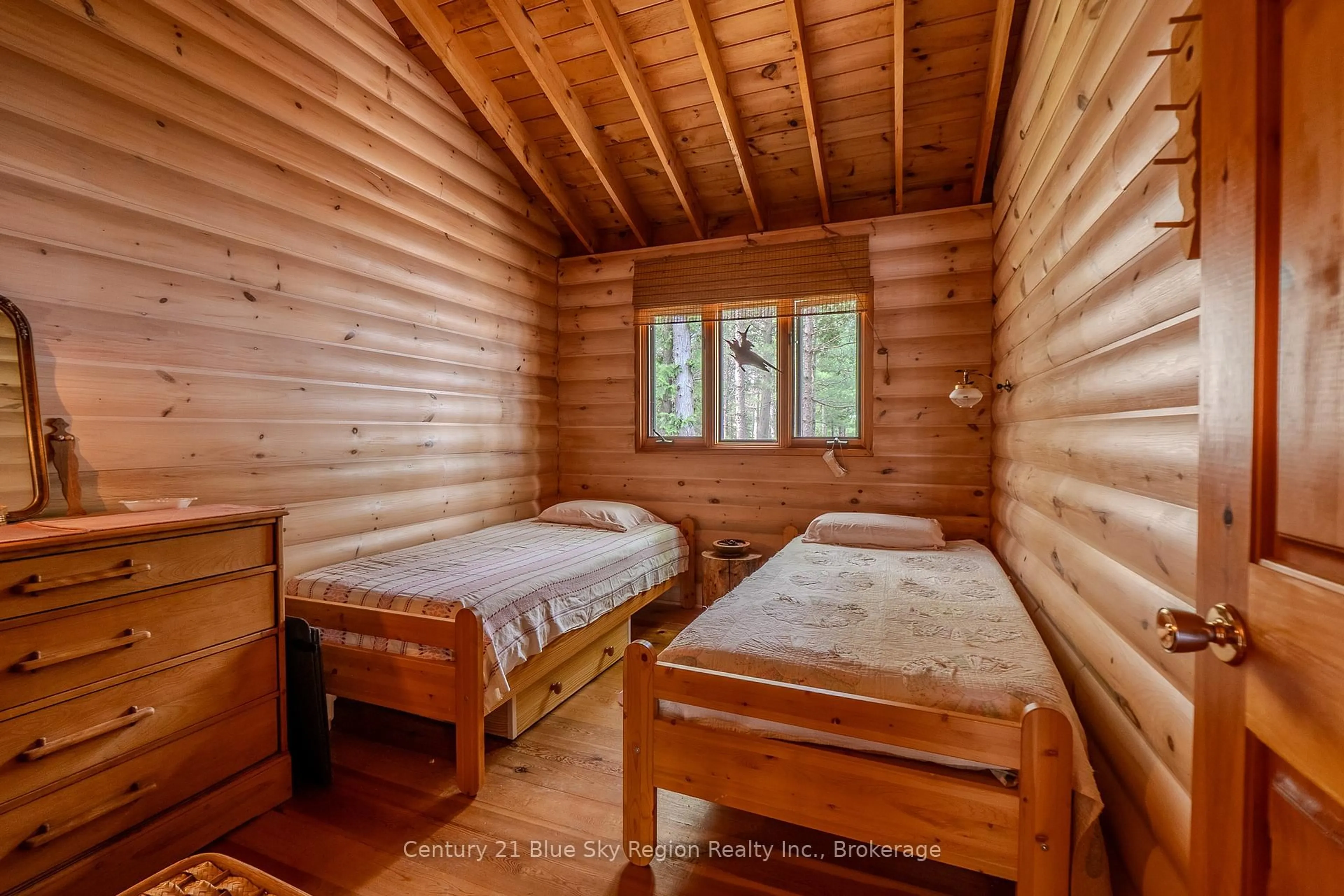 Bedroom with bed, unknown for 20 Island 59, Lake Temagami, Temagami Ontario P0H 1C0