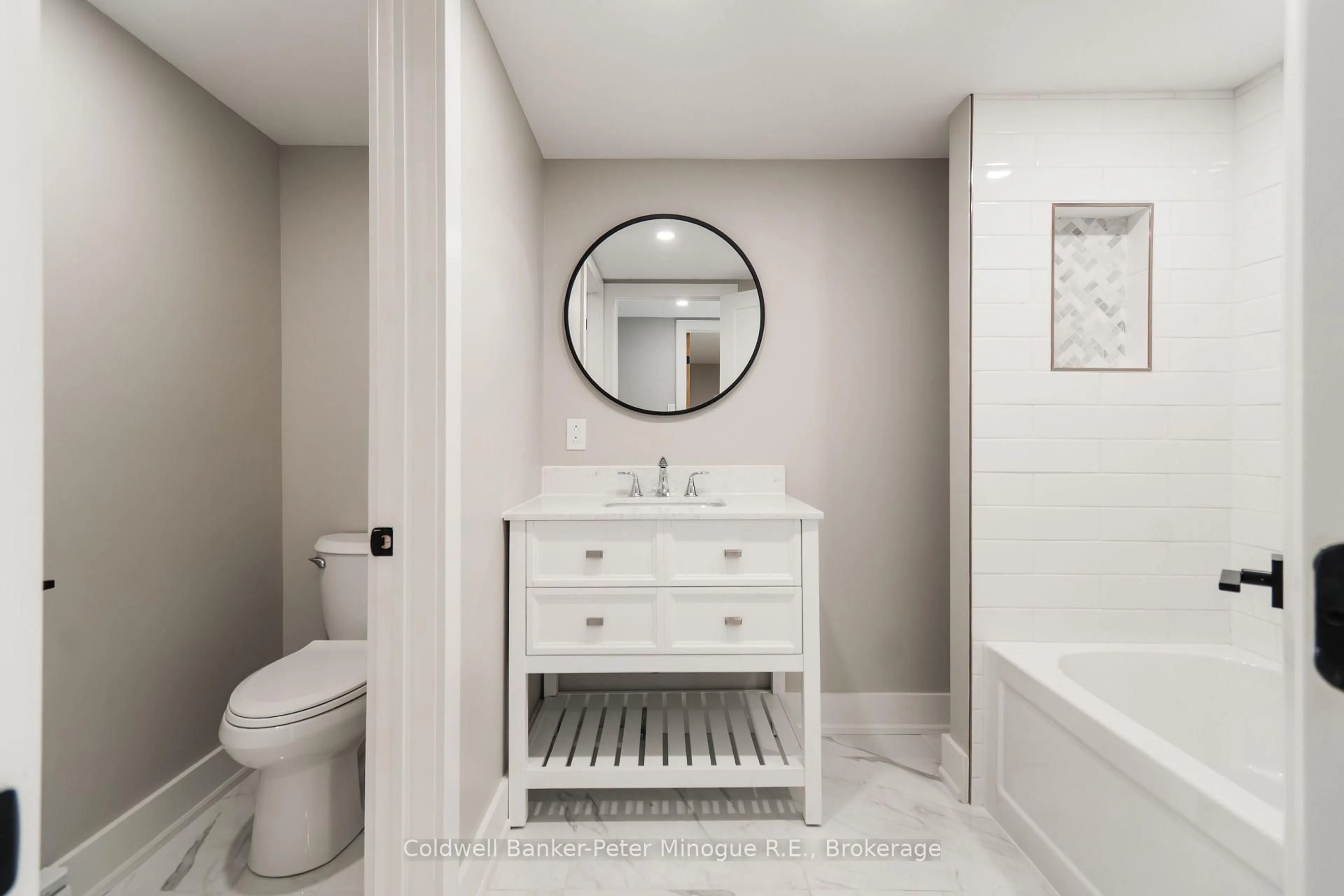 Contemporary bathroom, ceramic/tile floor for 316 Greenhill Ave, North Bay Ontario P1C 1J4