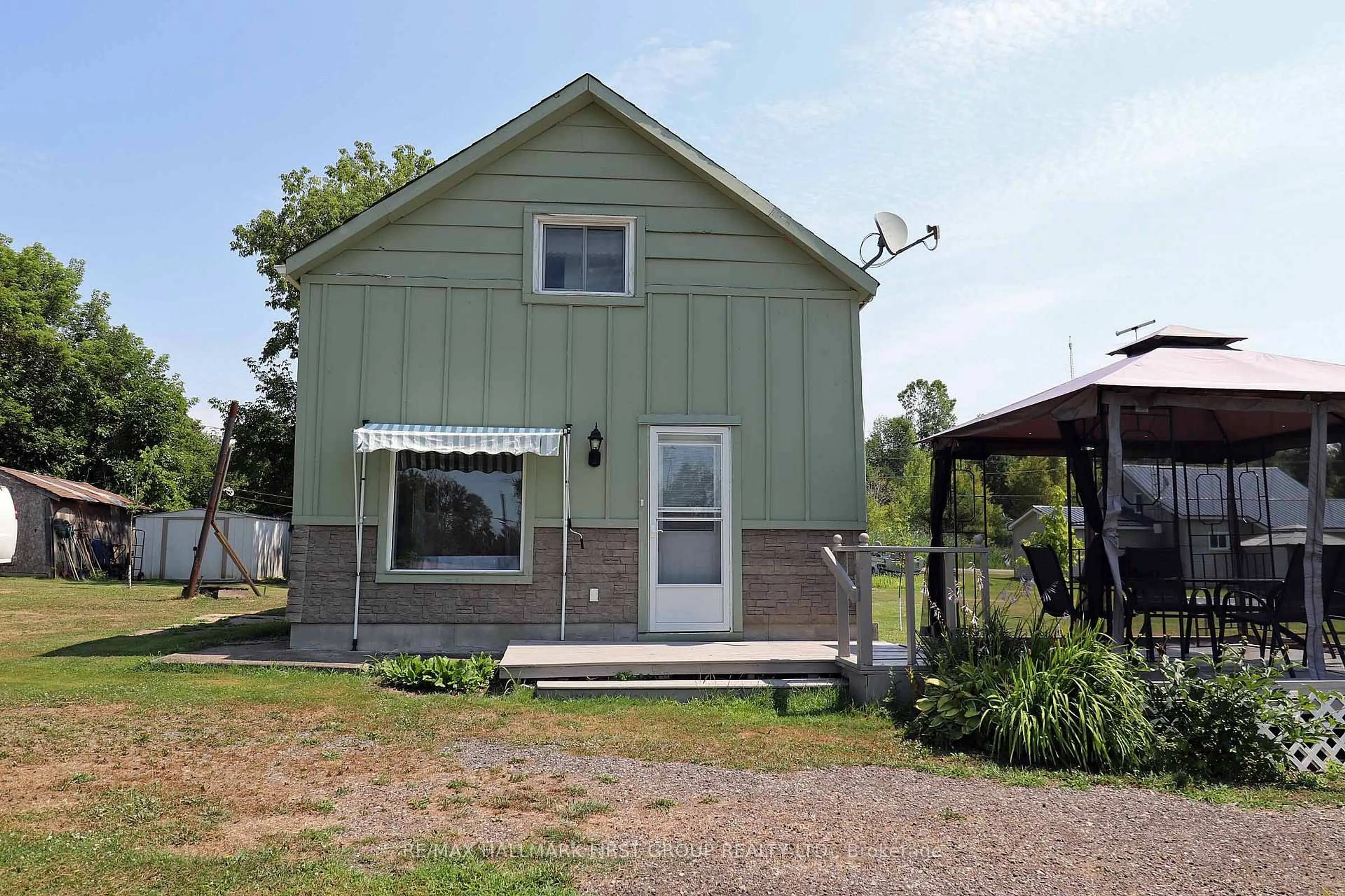 Shed for 52 Hungerford St, Tweed Ontario K0K 3J0