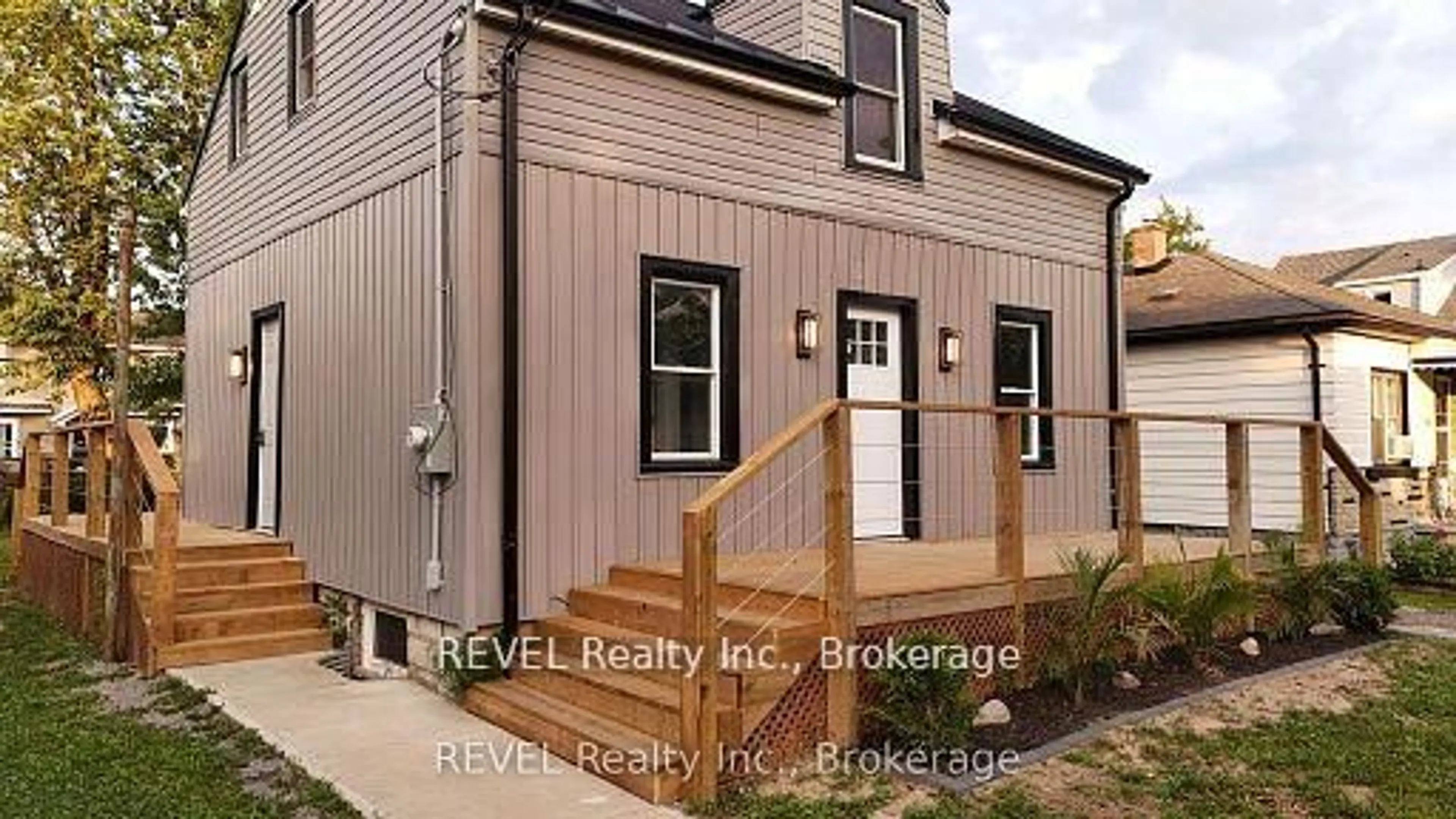 Unknown for 260 Wallace Ave, Welland Ontario L3B 1R6
