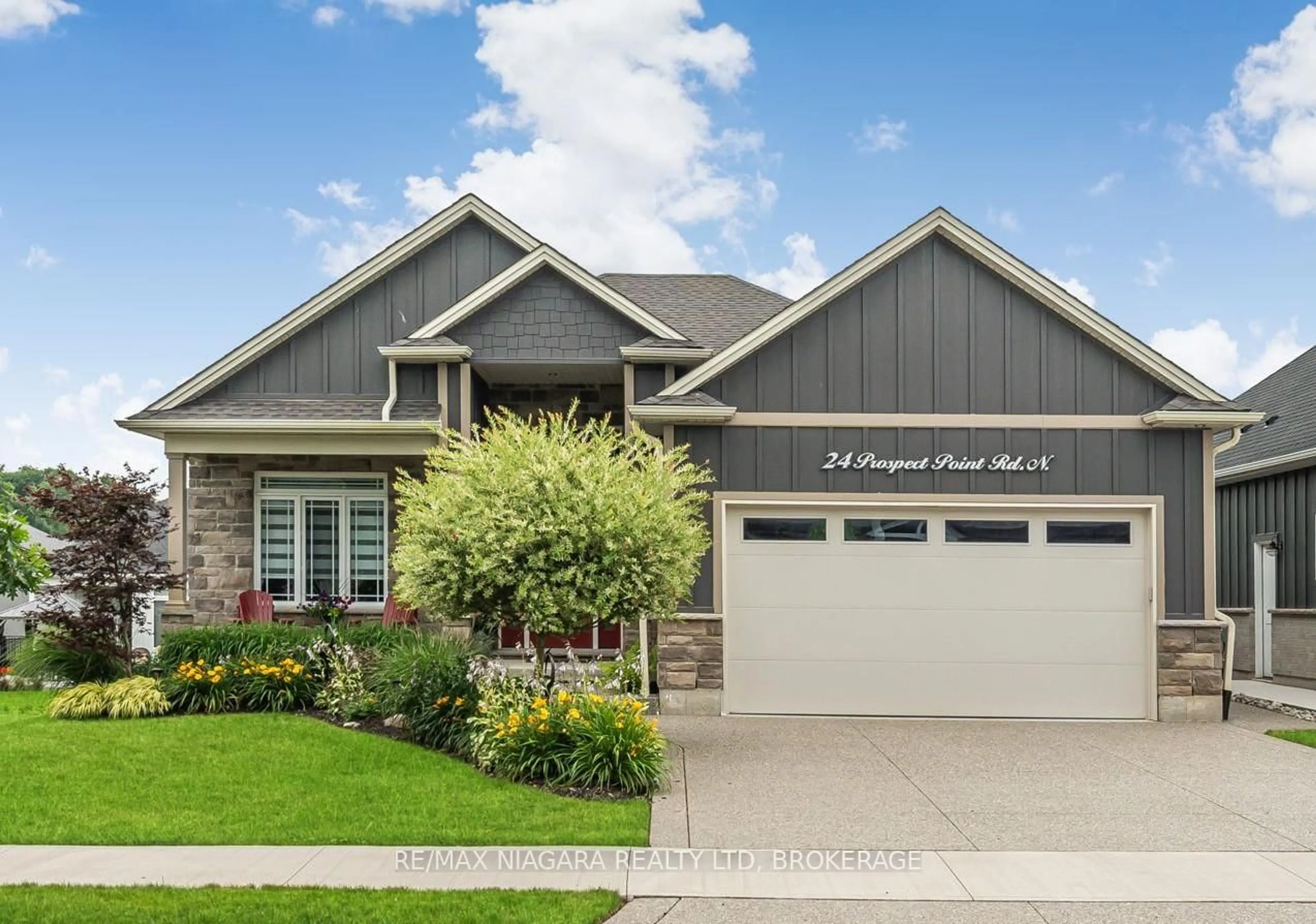 Home with vinyl exterior material, street for 24 PROSPECT POINT Rd, Fort Erie Ontario L0S 1N0