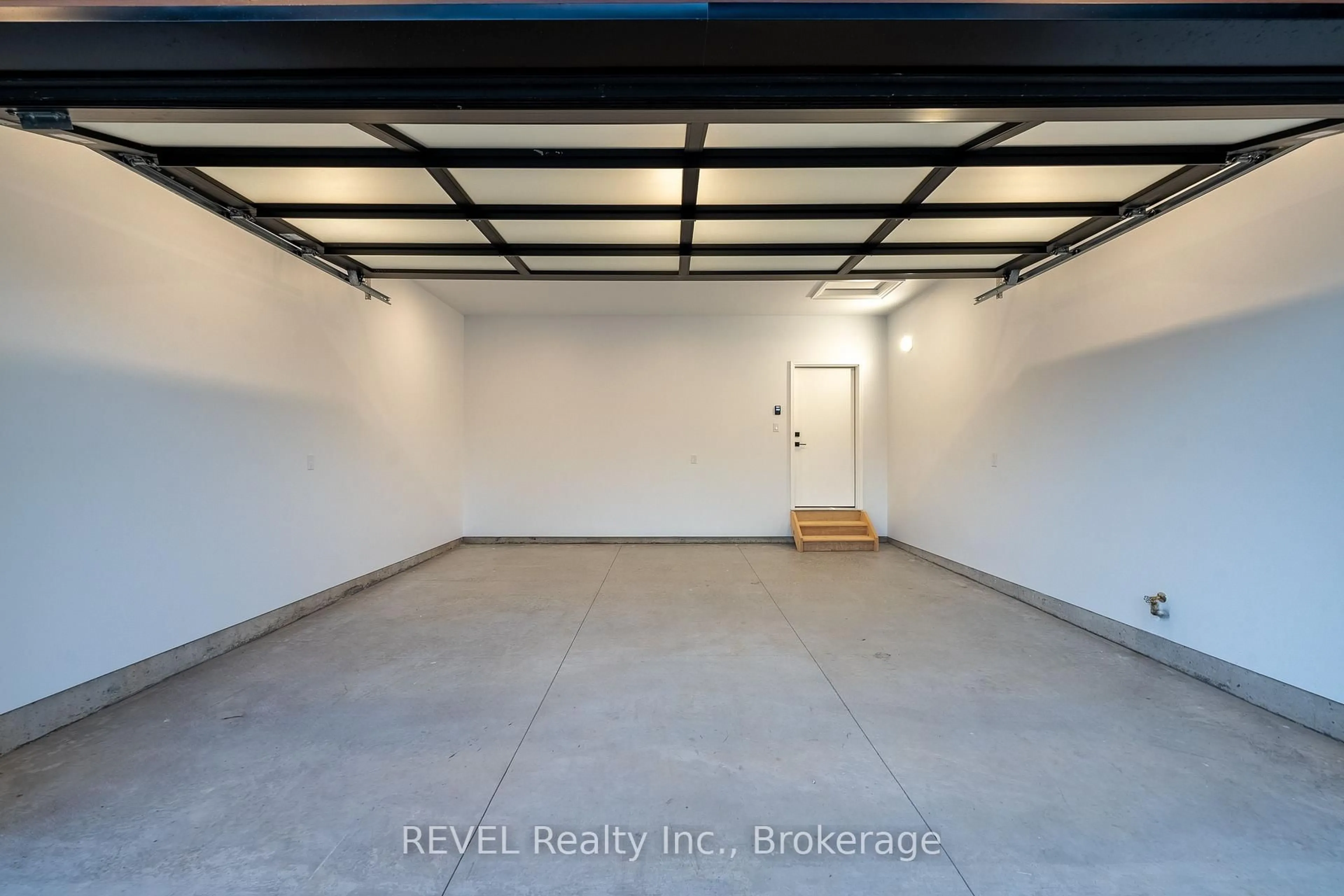 Indoor garage for 1 Anchor Rd, Thorold Ontario L0S 1A0