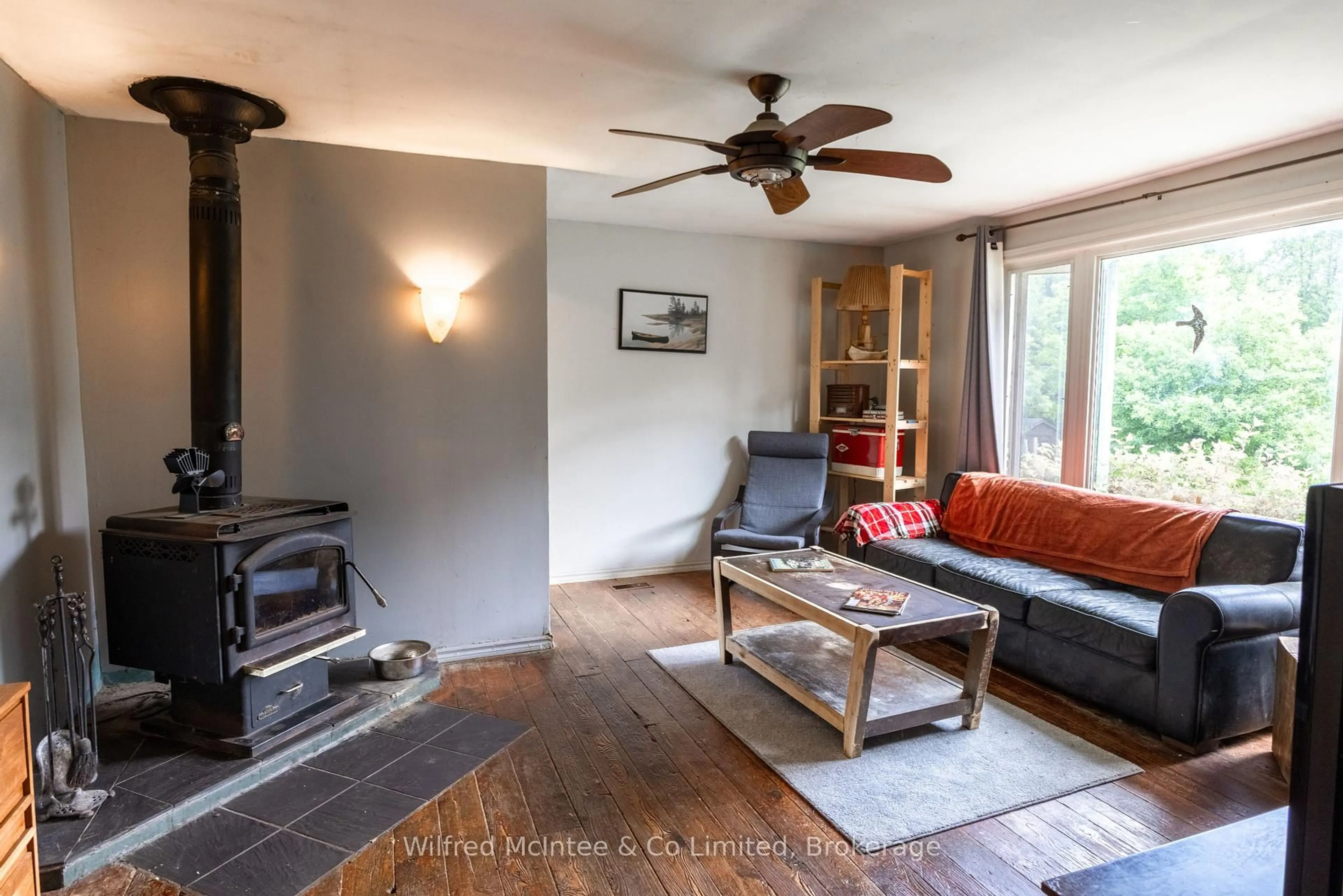 Living room with furniture, unknown for 620026 Robson Rd, Chatsworth Ontario N0H 1R0