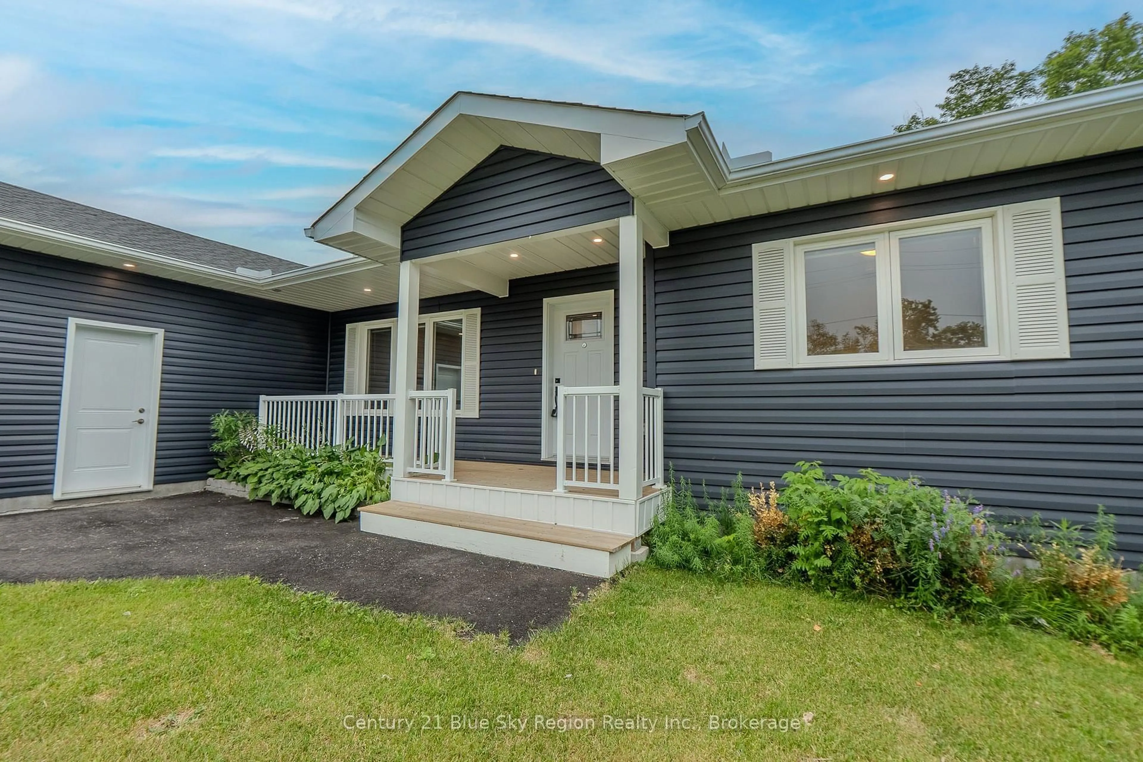 Home with vinyl exterior material, street for 177 CARMICHAEL Dr, North Bay Ontario P1B 8G2