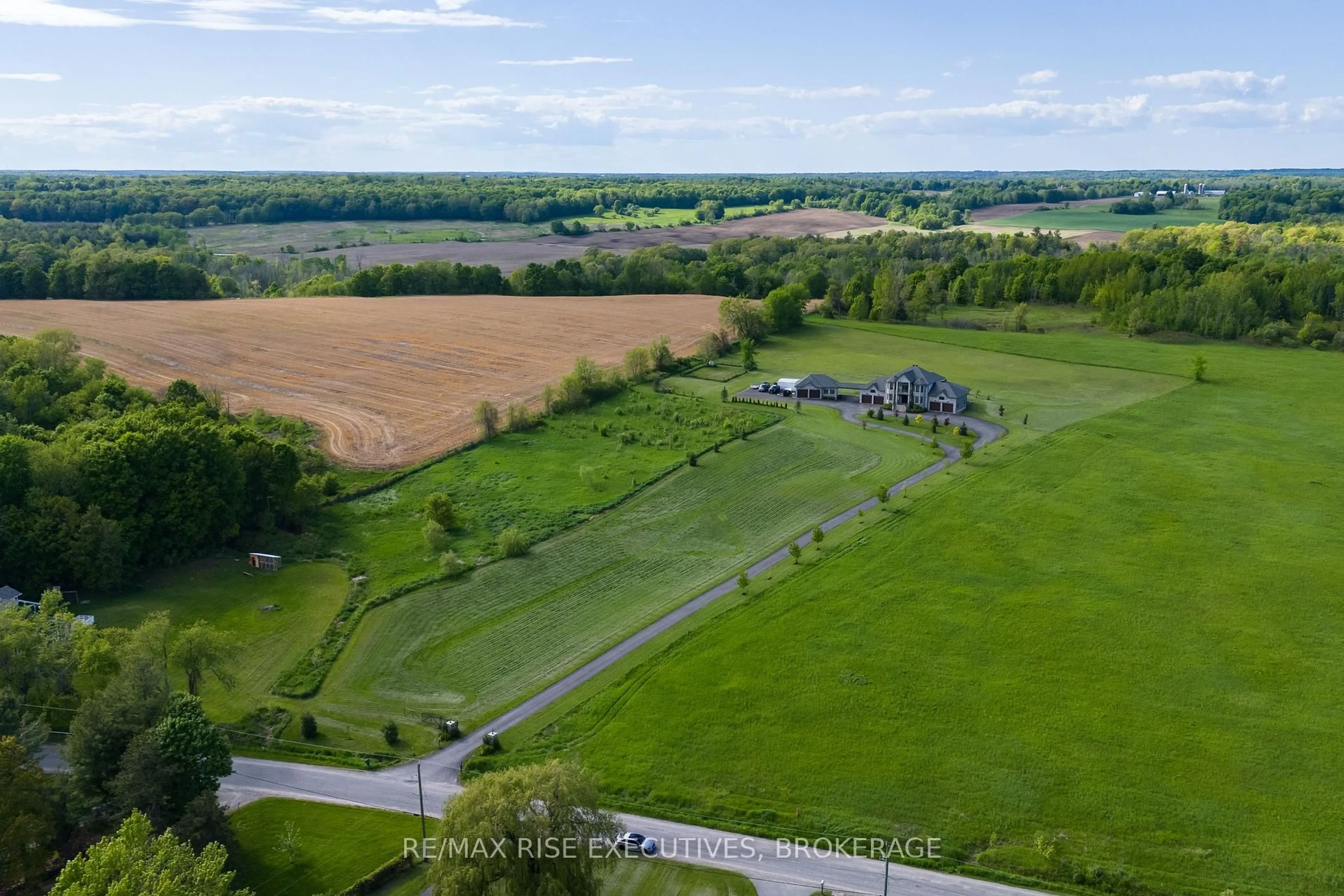 A pic from outside/outdoor area/front of a property/back of a property/a pic from drone, unknown for 78 Aragon Rd, Kingston Ontario K0H 1S0