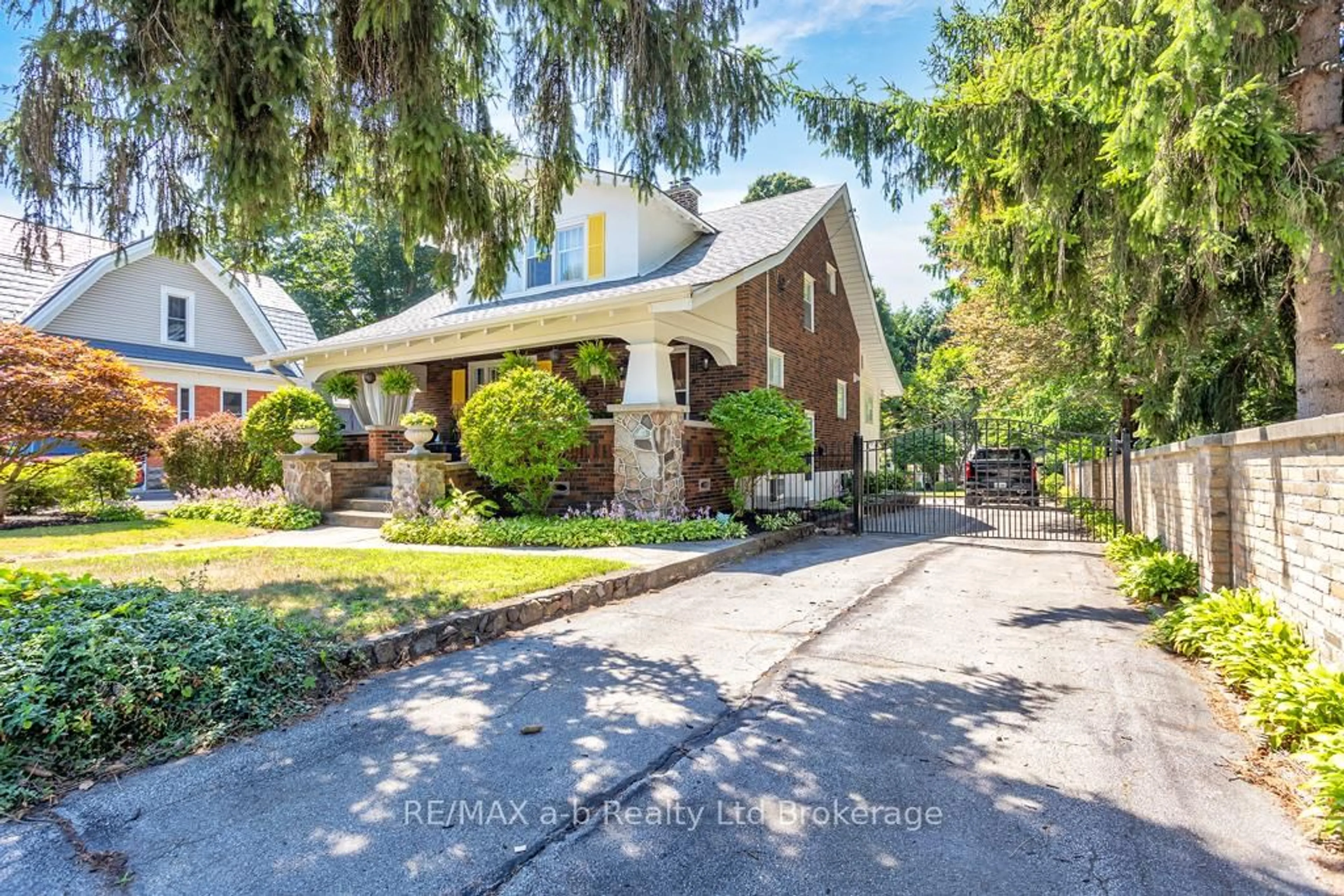 Home with brick exterior material, street for 347 Broadway St, Tillsonburg Ontario N4G 3S4