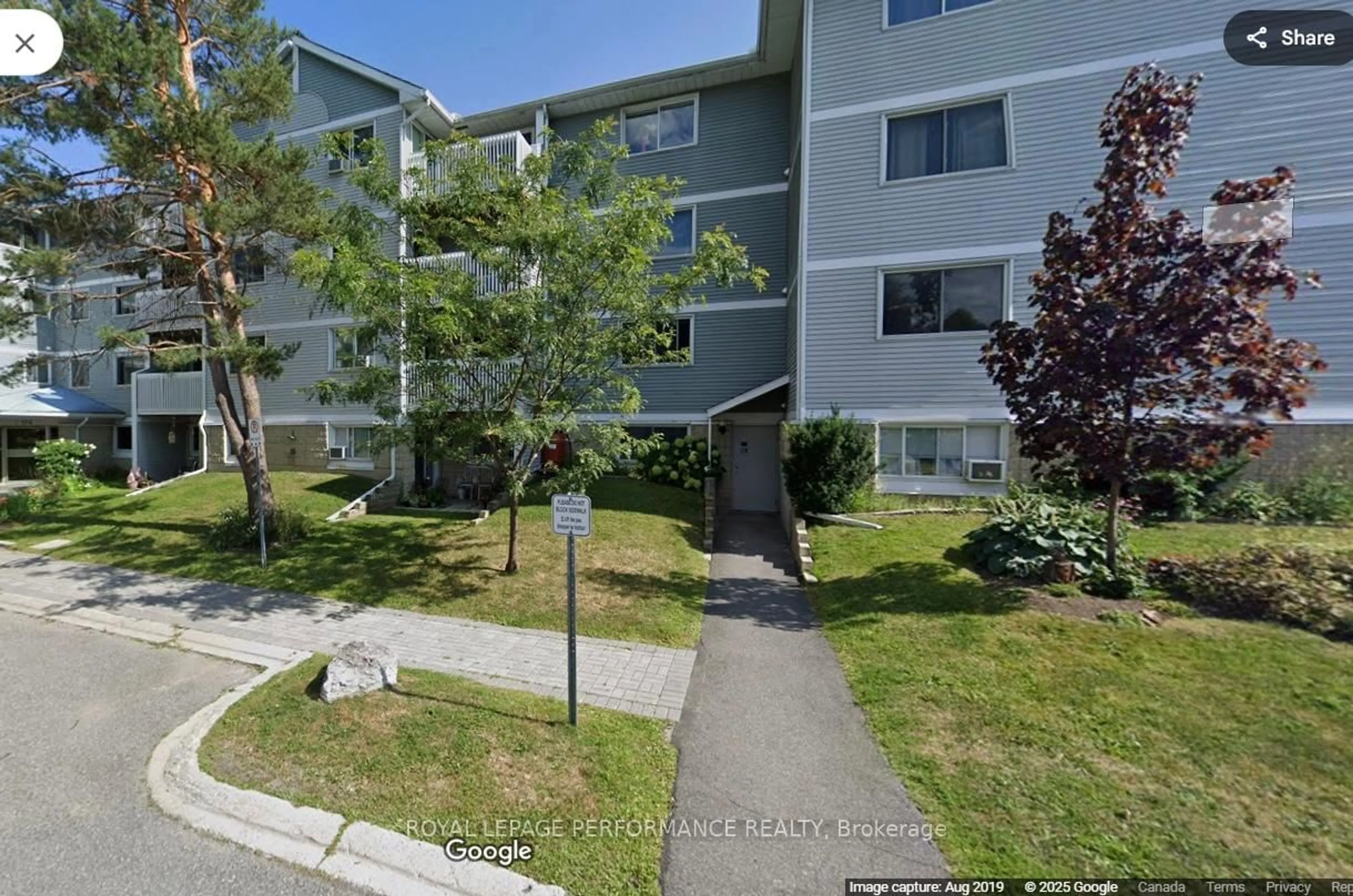 A pic from outside/outdoor area/front of a property/back of a property/a pic from drone, street for 212 Viewmount Dr #109, Ottawa Ontario K2E 7X2