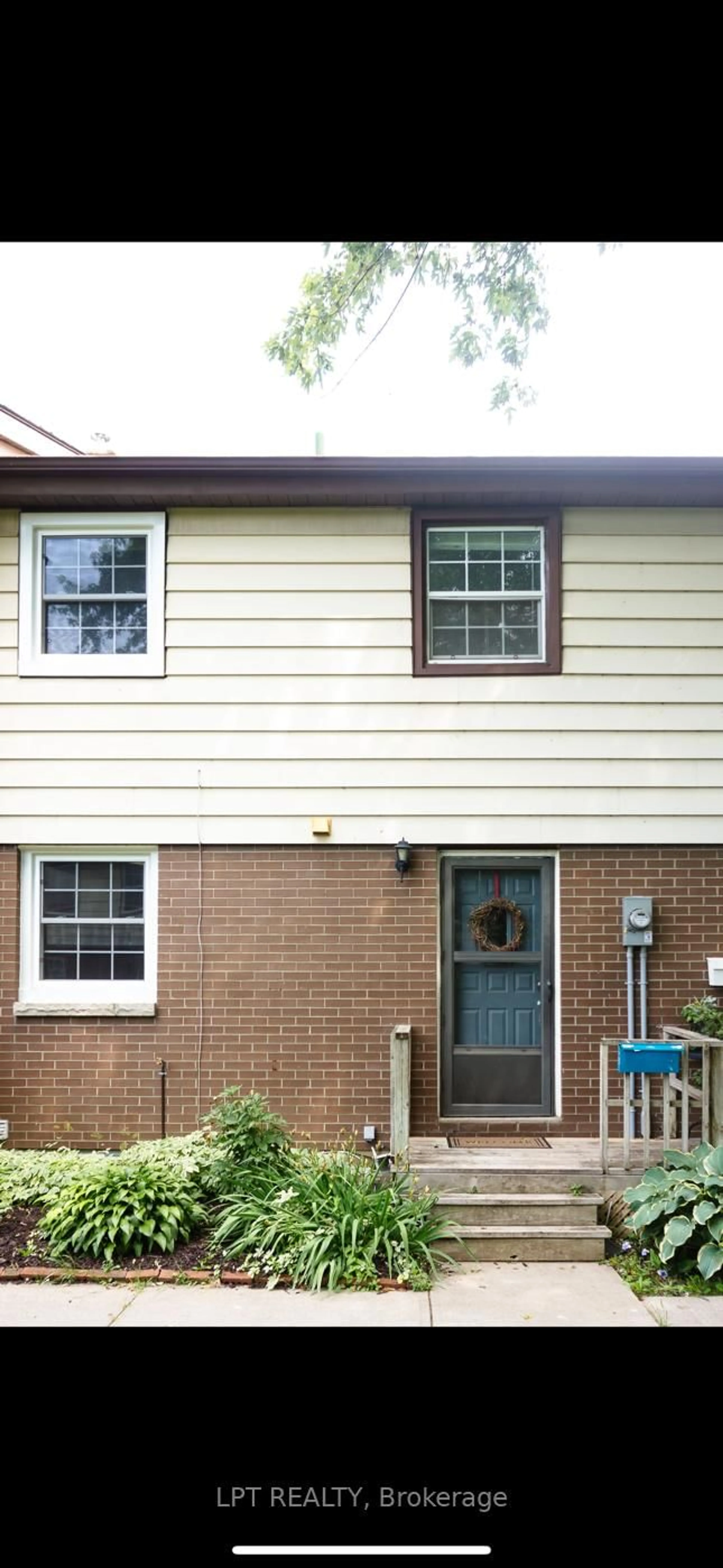 Home with vinyl exterior material, street for 126 Notch Hill Rd #5, Kingston Ontario K7M 2X1