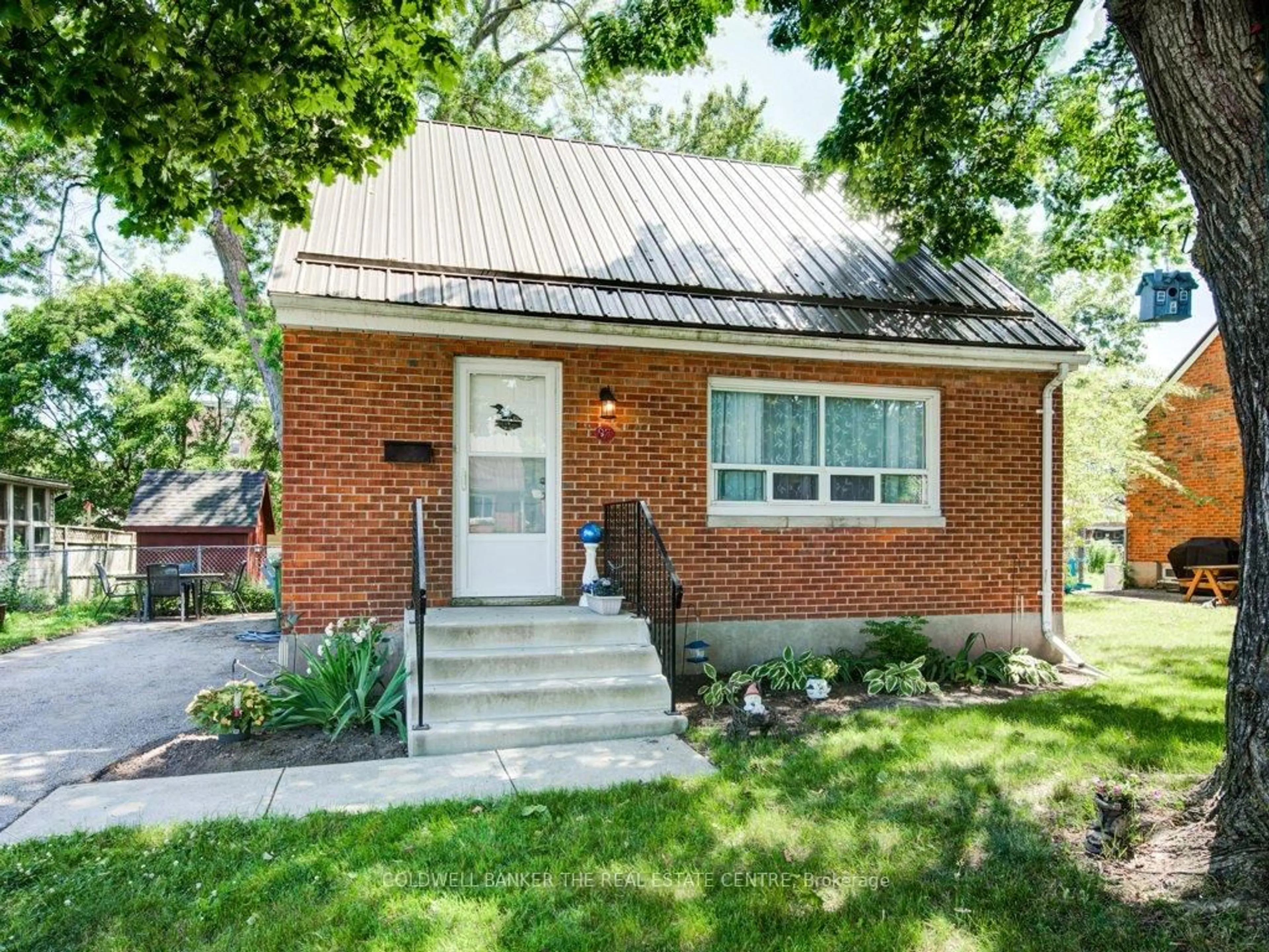 Home with brick exterior material, street for 87 DUNKIRK Dr, St. Thomas Ontario N5R 1S2