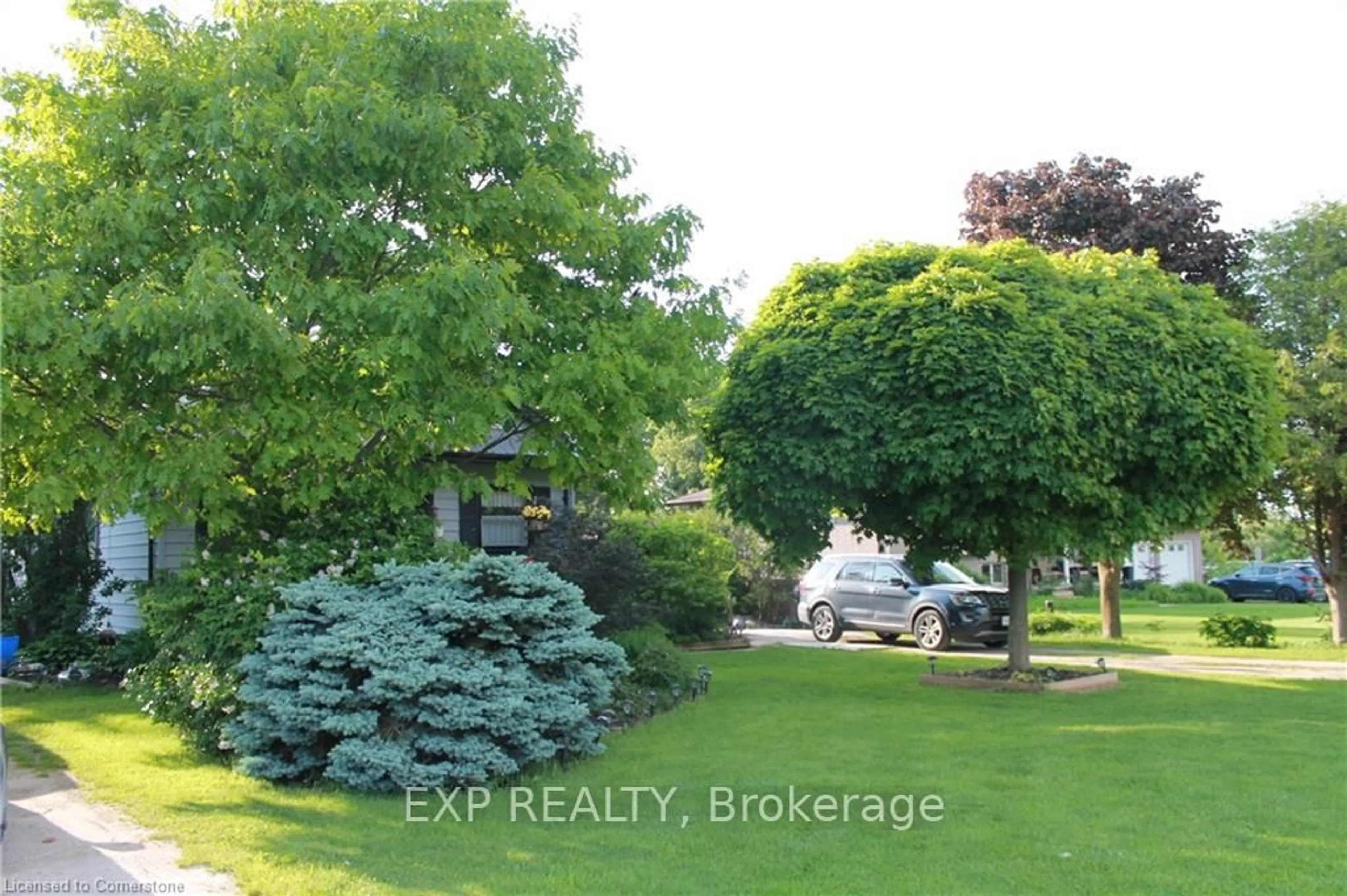 A pic from outside/outdoor area/front of a property/back of a property/a pic from drone, street for 7994 Wellington 12 Rd, Wellington North Ontario N0G 1A0
