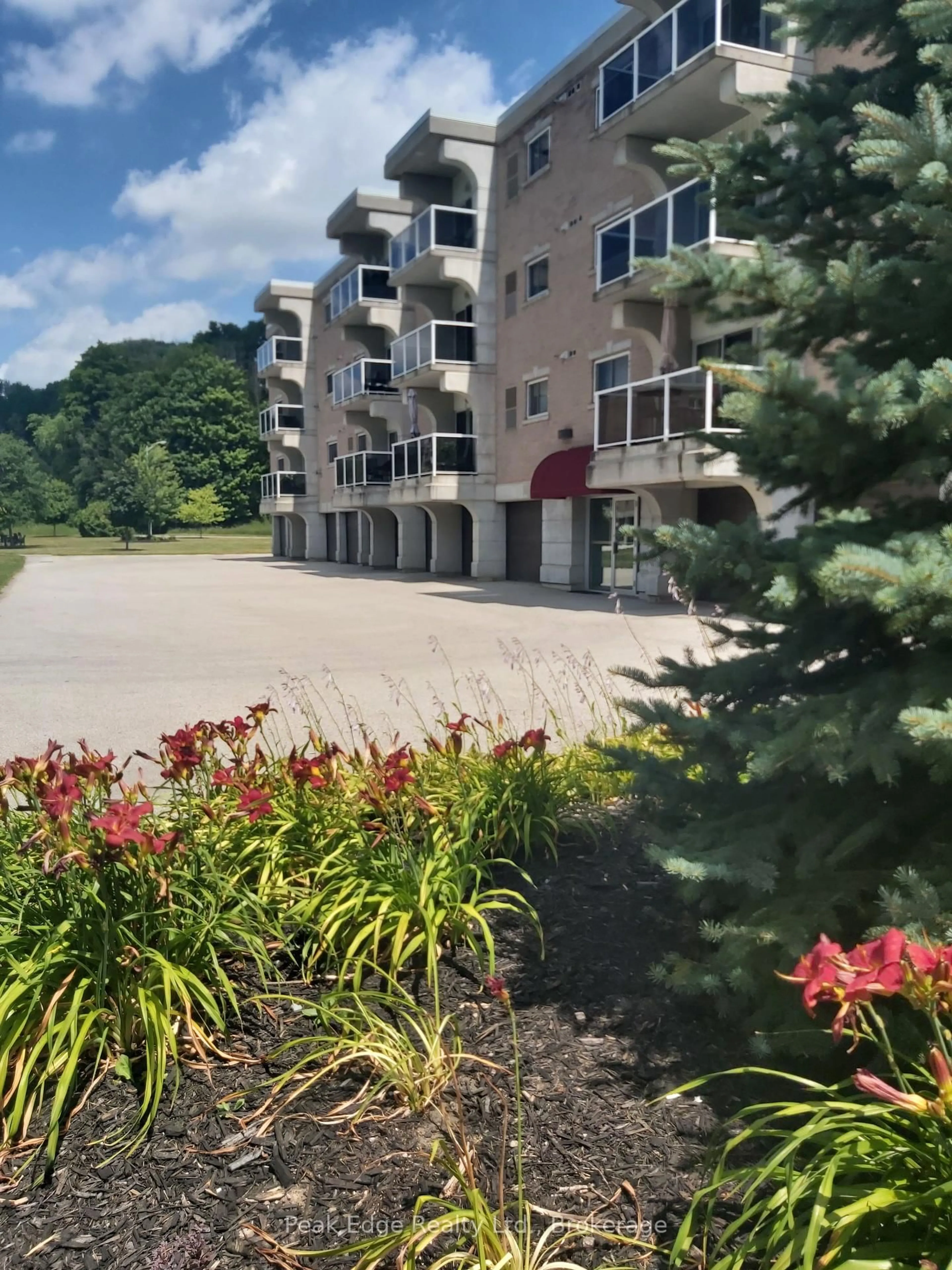 A pic from outside/outdoor area/front of a property/back of a property/a pic from drone, mountain view for 85 William St #201, Brockton Ontario N0G 2V0
