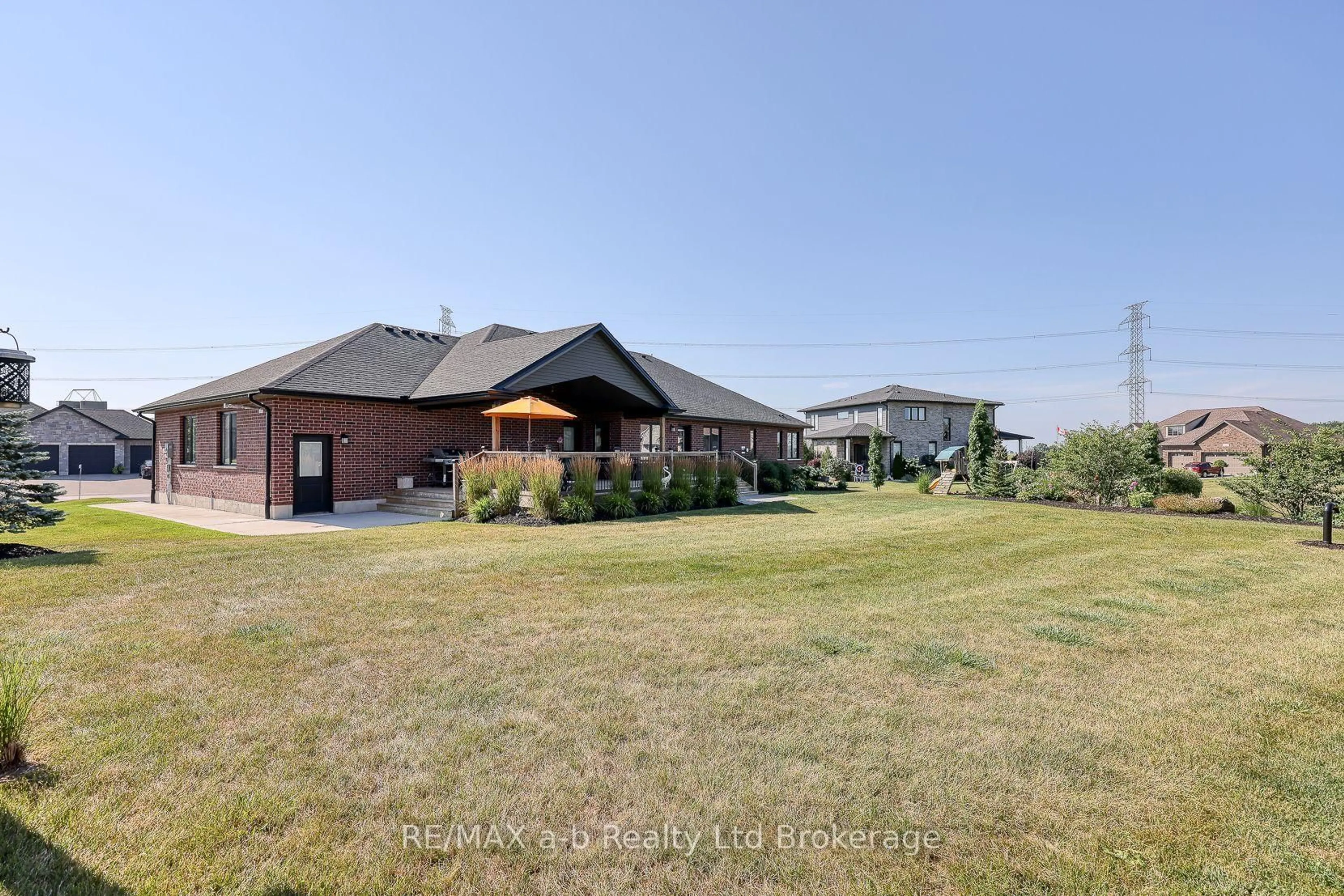 A pic from outside/outdoor area/front of a property/back of a property/a pic from drone, unknown for 49286 Ashland Ave, Malahide Ontario N0L 2J0