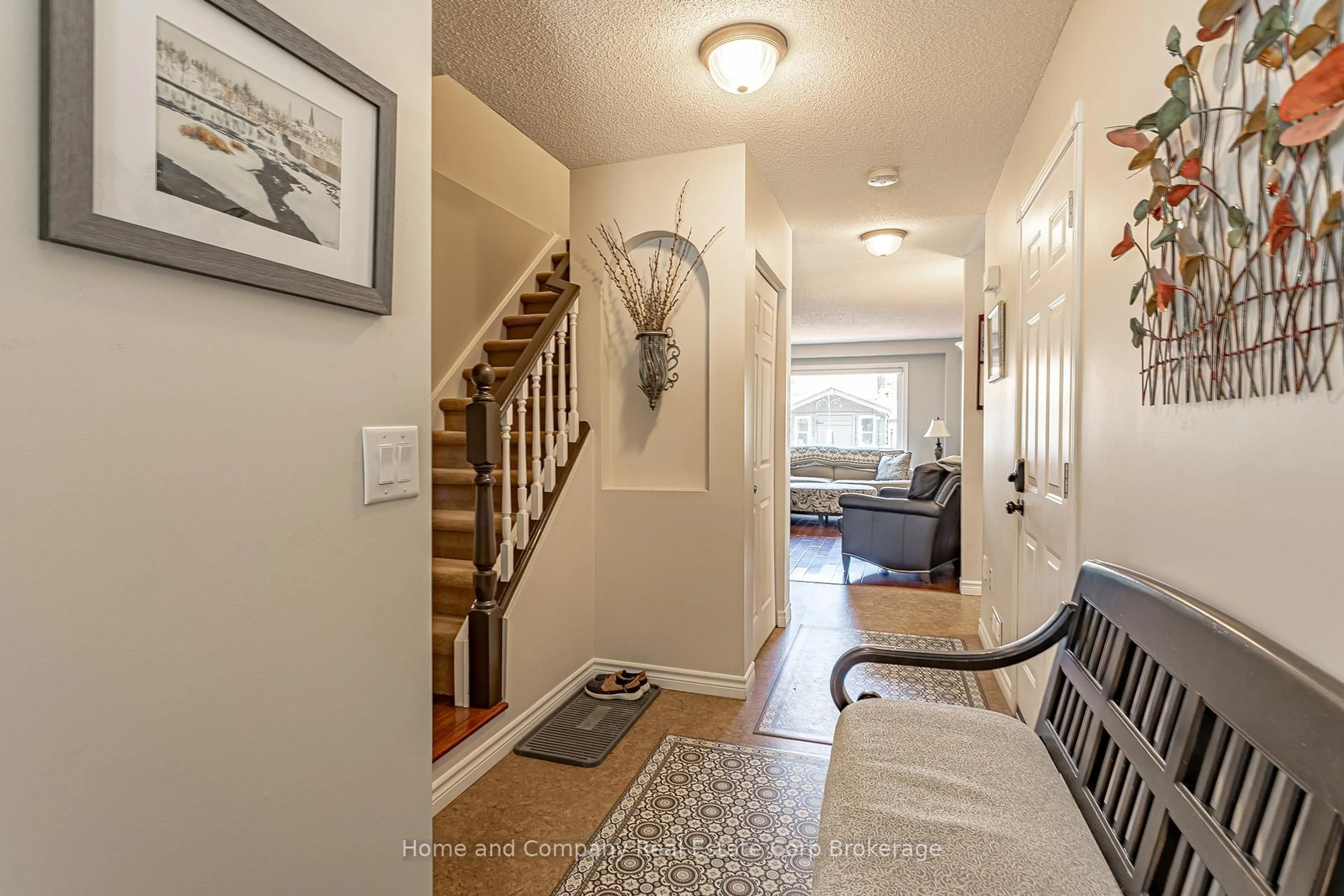 Indoor entryway for 264 Melran Dr, Cambridge Ontario N3C 4E5