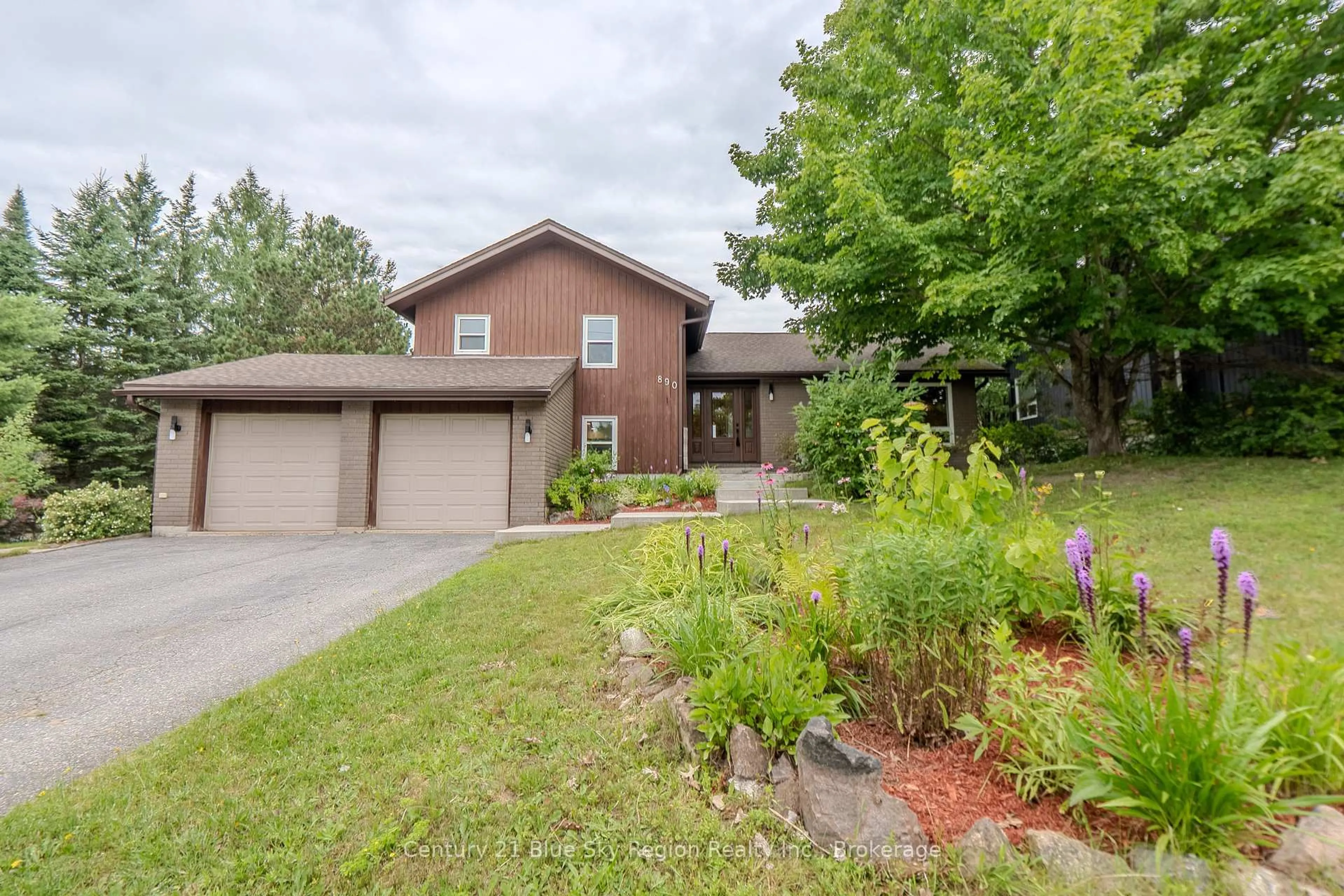 Home with brick exterior material, street for 890 King St, Callander Ontario P0H 1H0