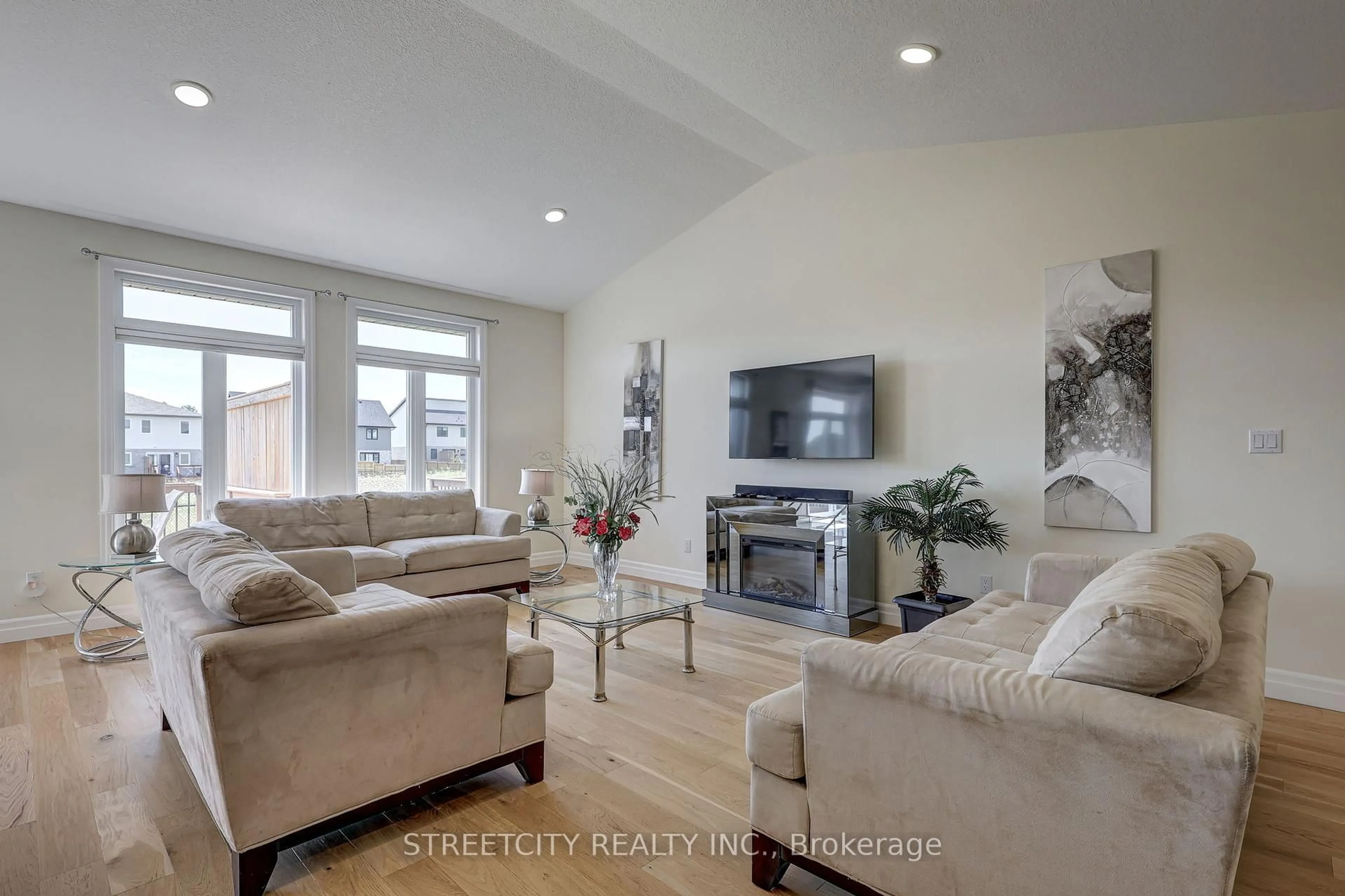 Living room with furniture, unknown for 70 Acorn Tr, St. Thomas Ontario N5R 0H5