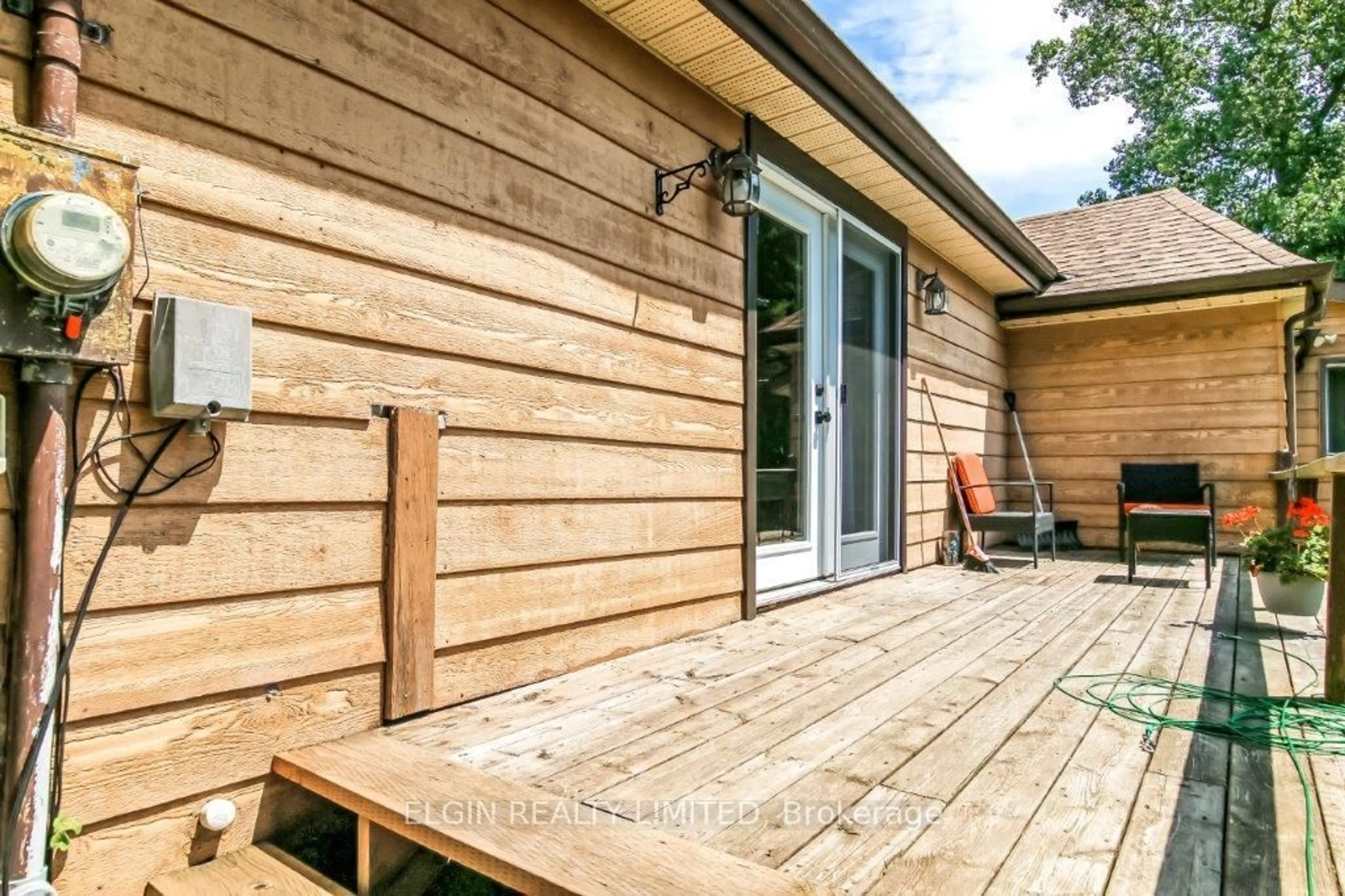 Patio, unknown for 6378 Sunset Rd, Central Elgin Ontario N5P 3S8