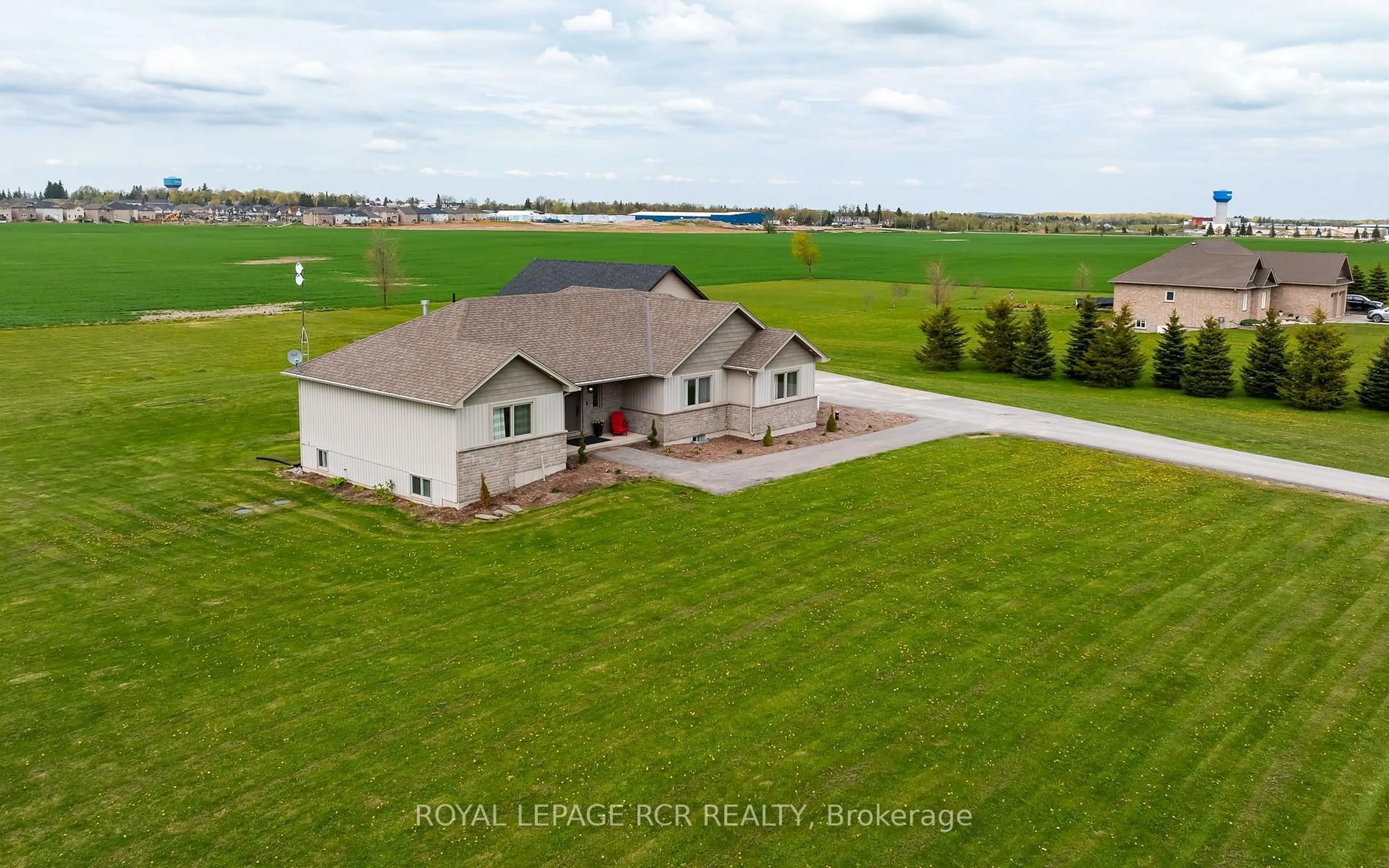 A pic from outside/outdoor area/front of a property/back of a property/a pic from drone, water/lake/river/ocean view for 485201 30th Sdrd, Amaranth Ontario L9V 1N7