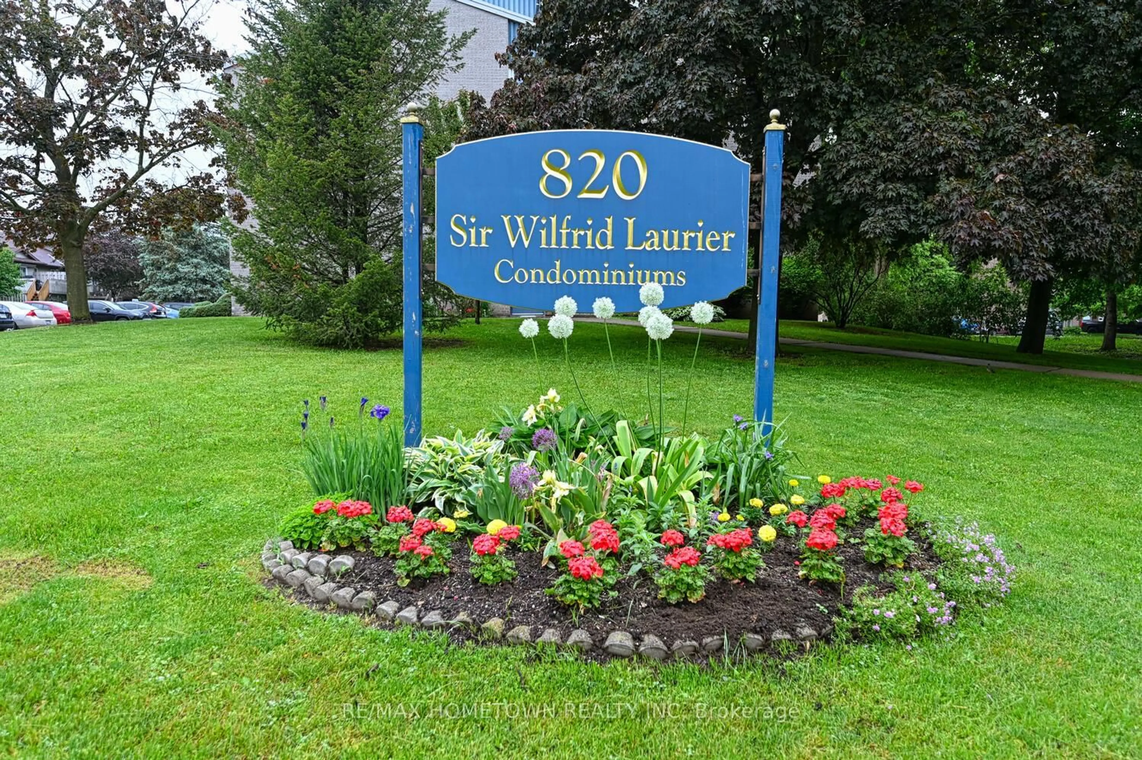 Lobby for 820 Laurier Blvd #102, Brockville Ontario K6V 6Z2
