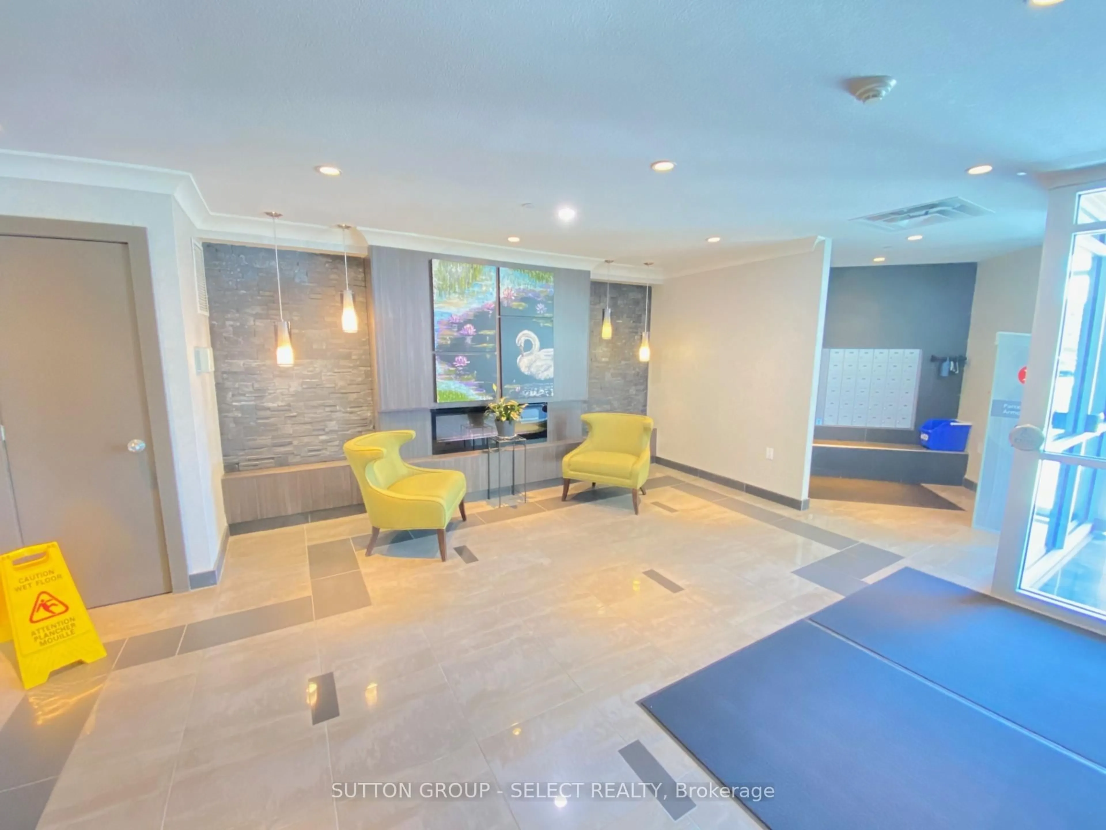 Lobby for 320 SUGARCREEK Tr #206, London North Ontario N6H 0G3