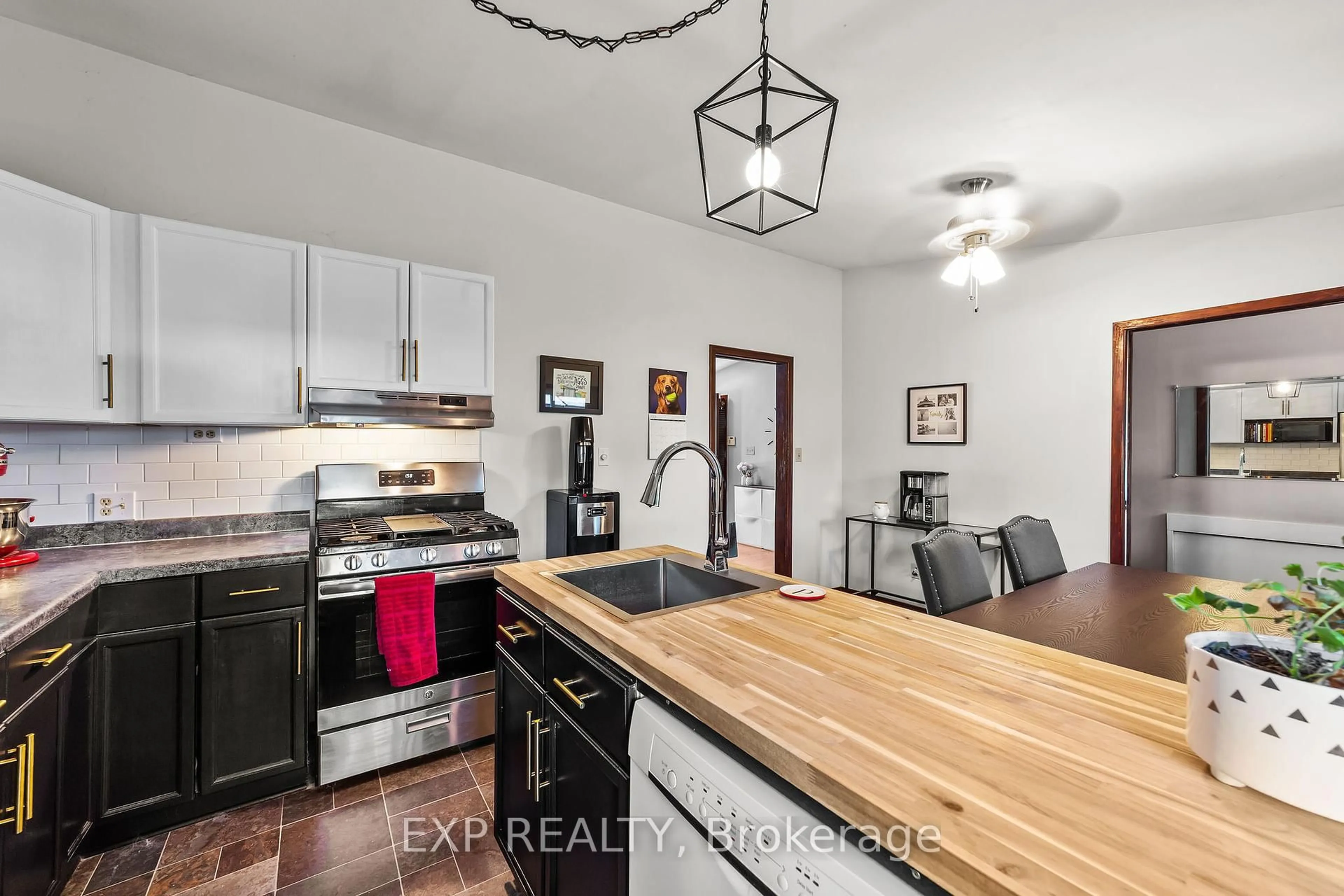 Open concept kitchen, unknown for 807 CAMBRIDGE St, Woodstock Ontario N4S 4V8