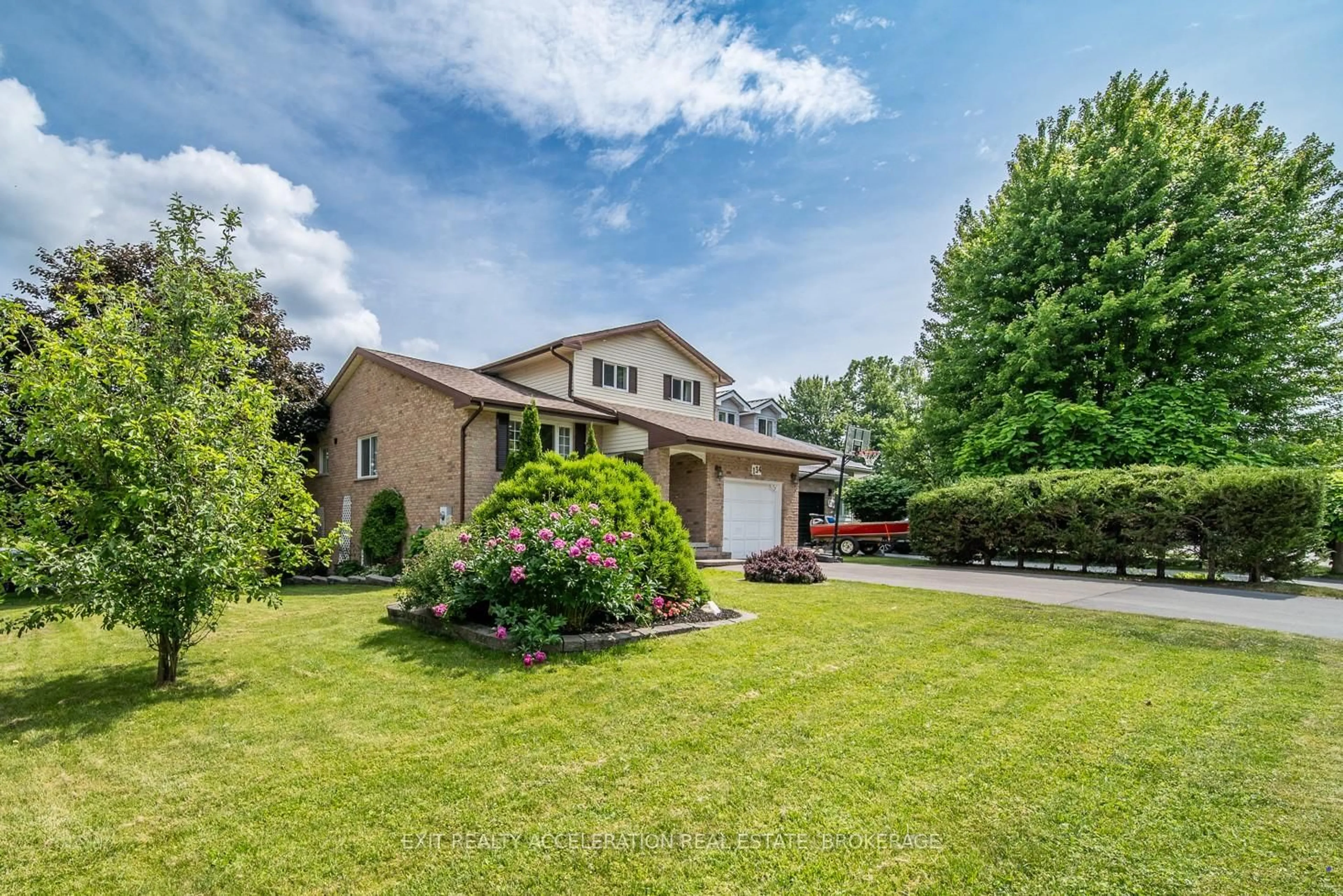Unknown for 134 Shoreline Cres, Greater Napanee Ontario K7R 3W2