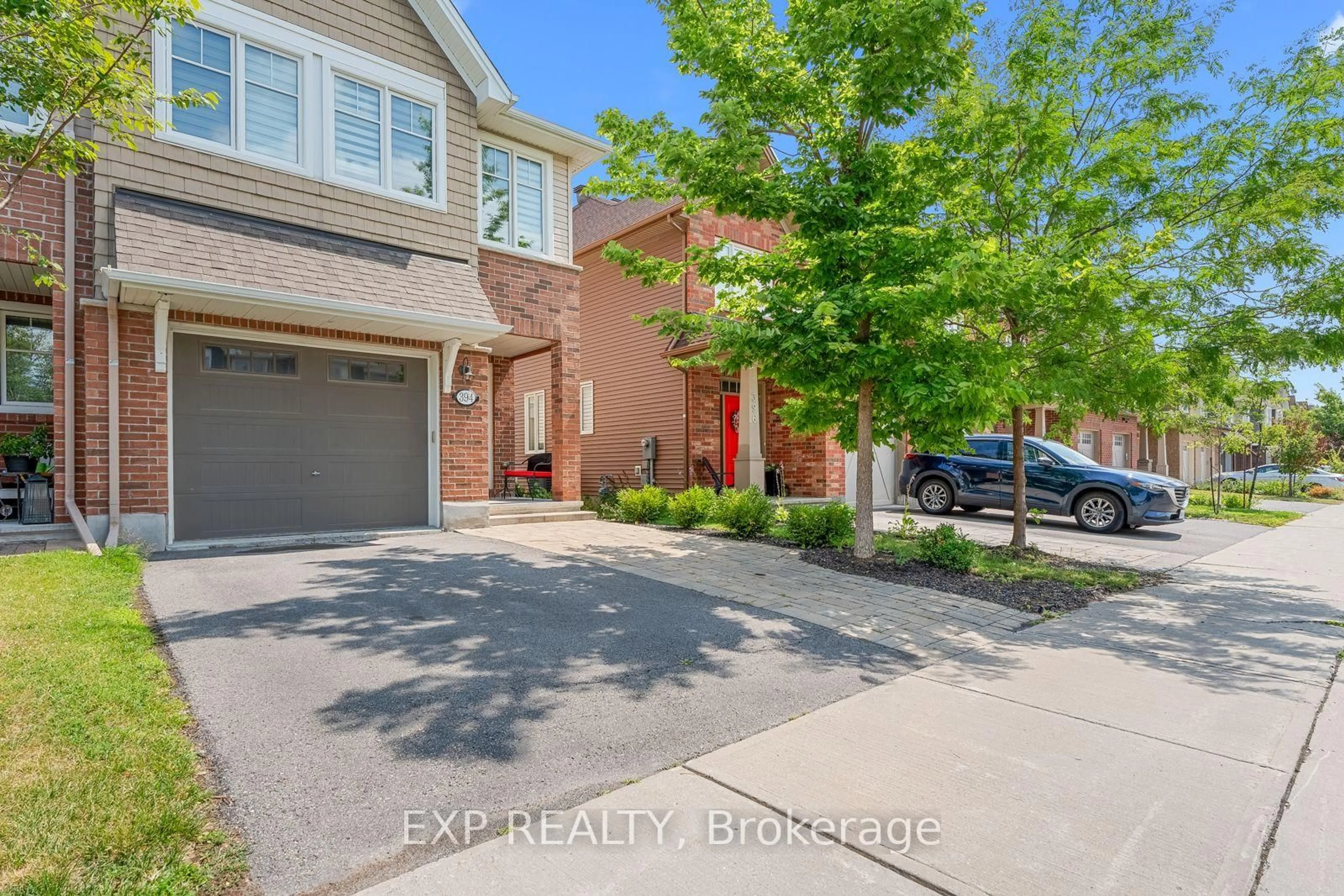 Unknown for 394 WARMSTONE Dr, Ottawa Ontario K2S 1B9