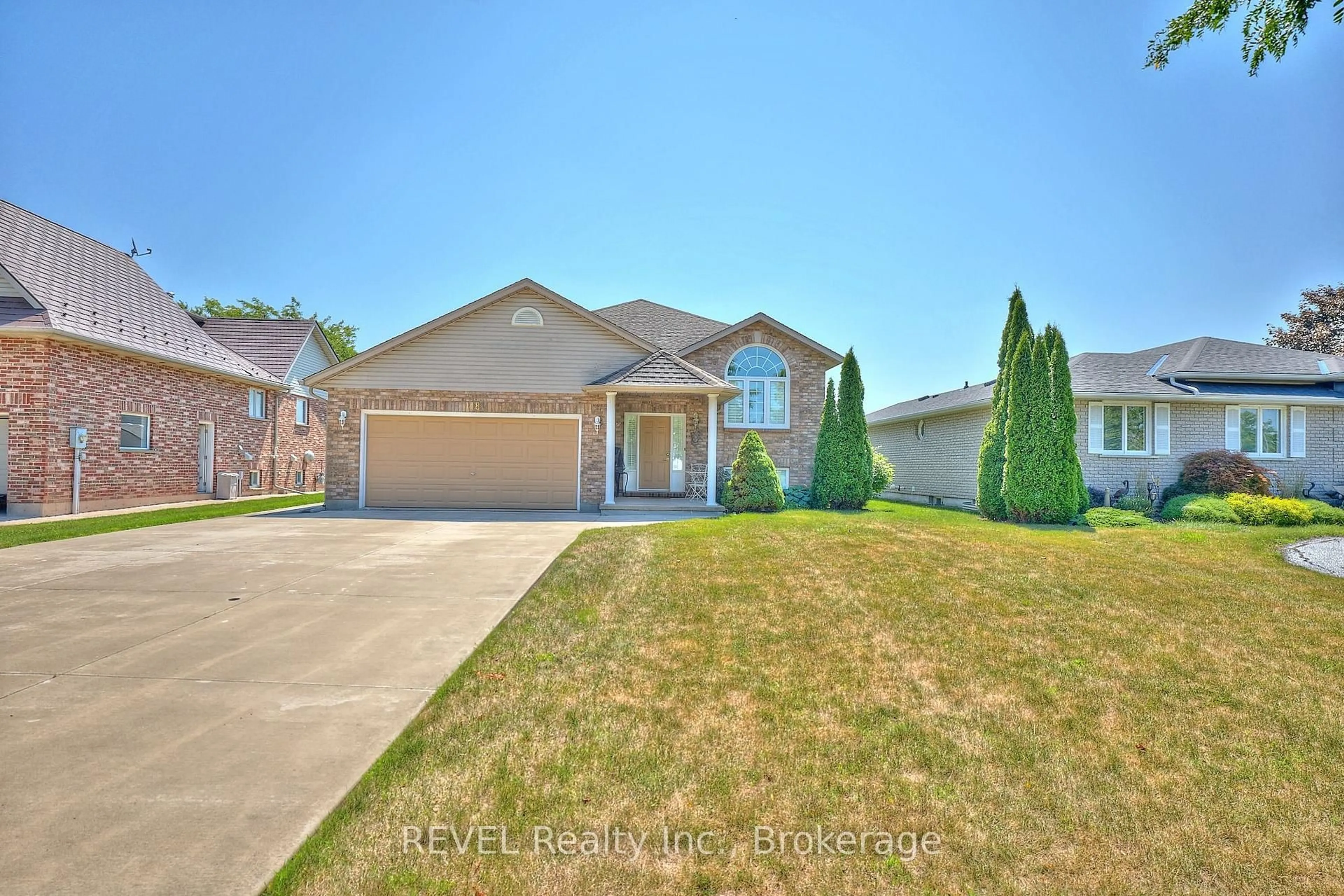 Home with brick exterior material, unknown for 118 COLBECK Dr, Welland Ontario L3C 7B2