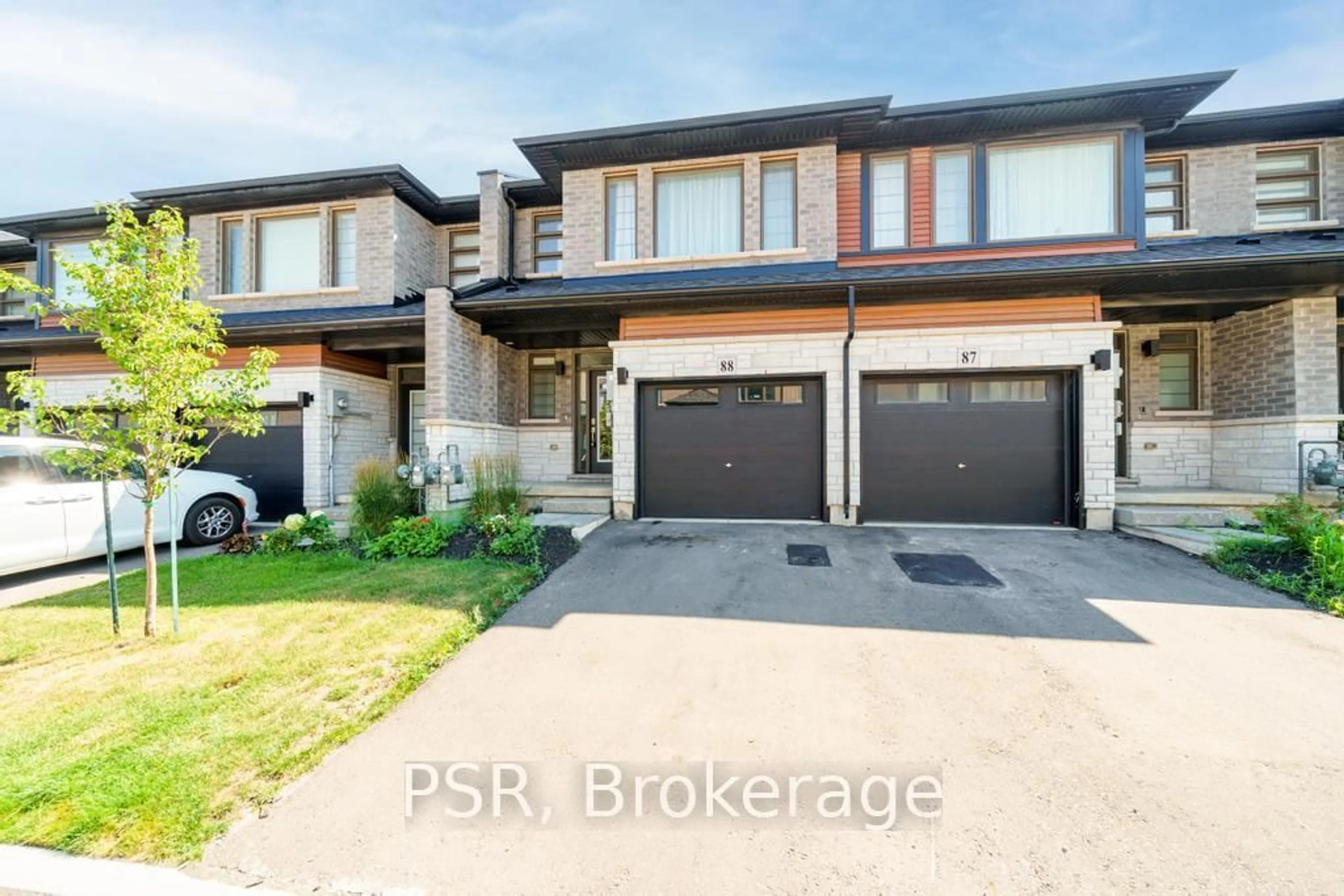 Home with brick exterior material, street for 120 Court Dr #88, Brant Ontario N3L 0N2