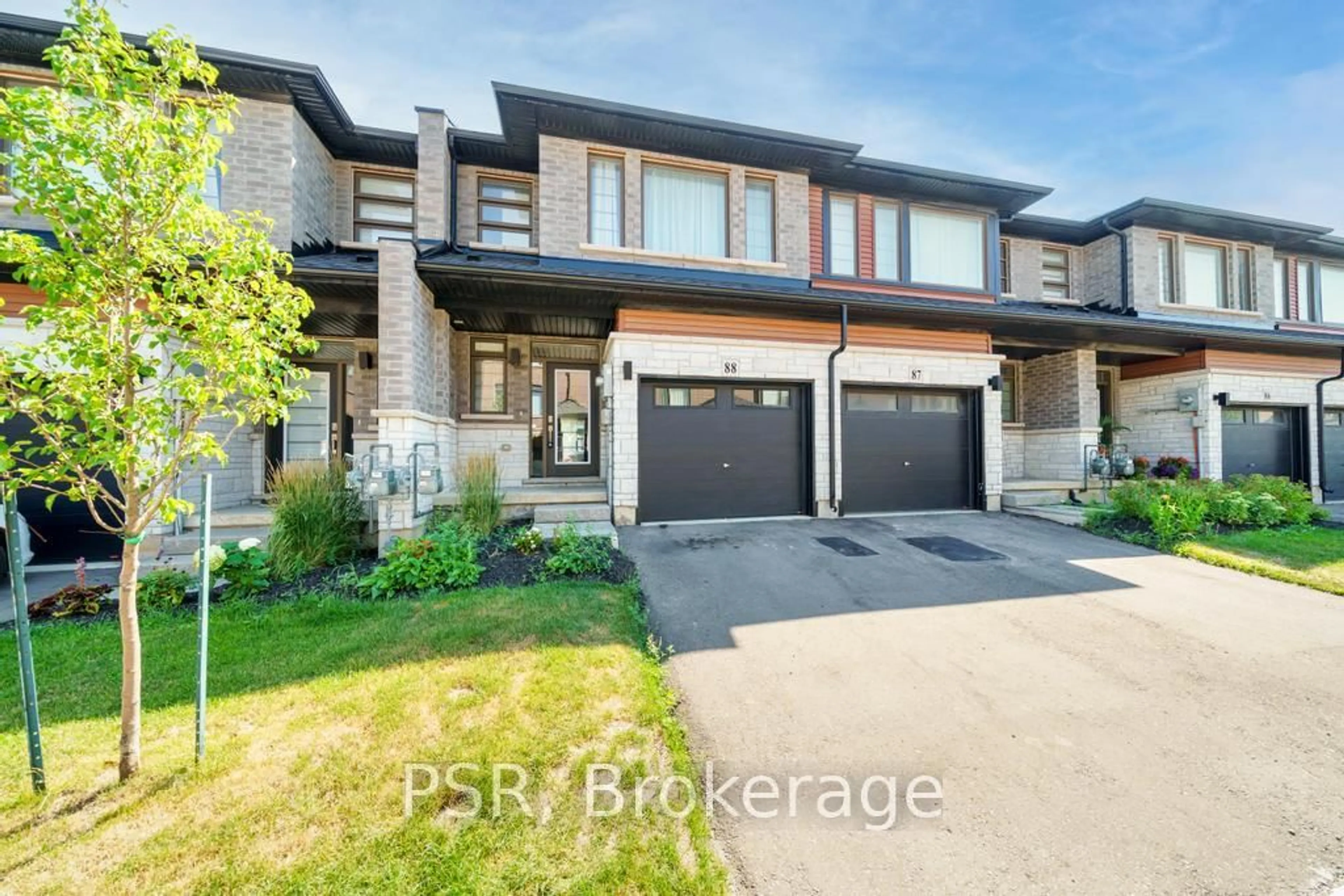 Home with brick exterior material, street for 120 Court Dr #88, Brant Ontario N3L 0N2