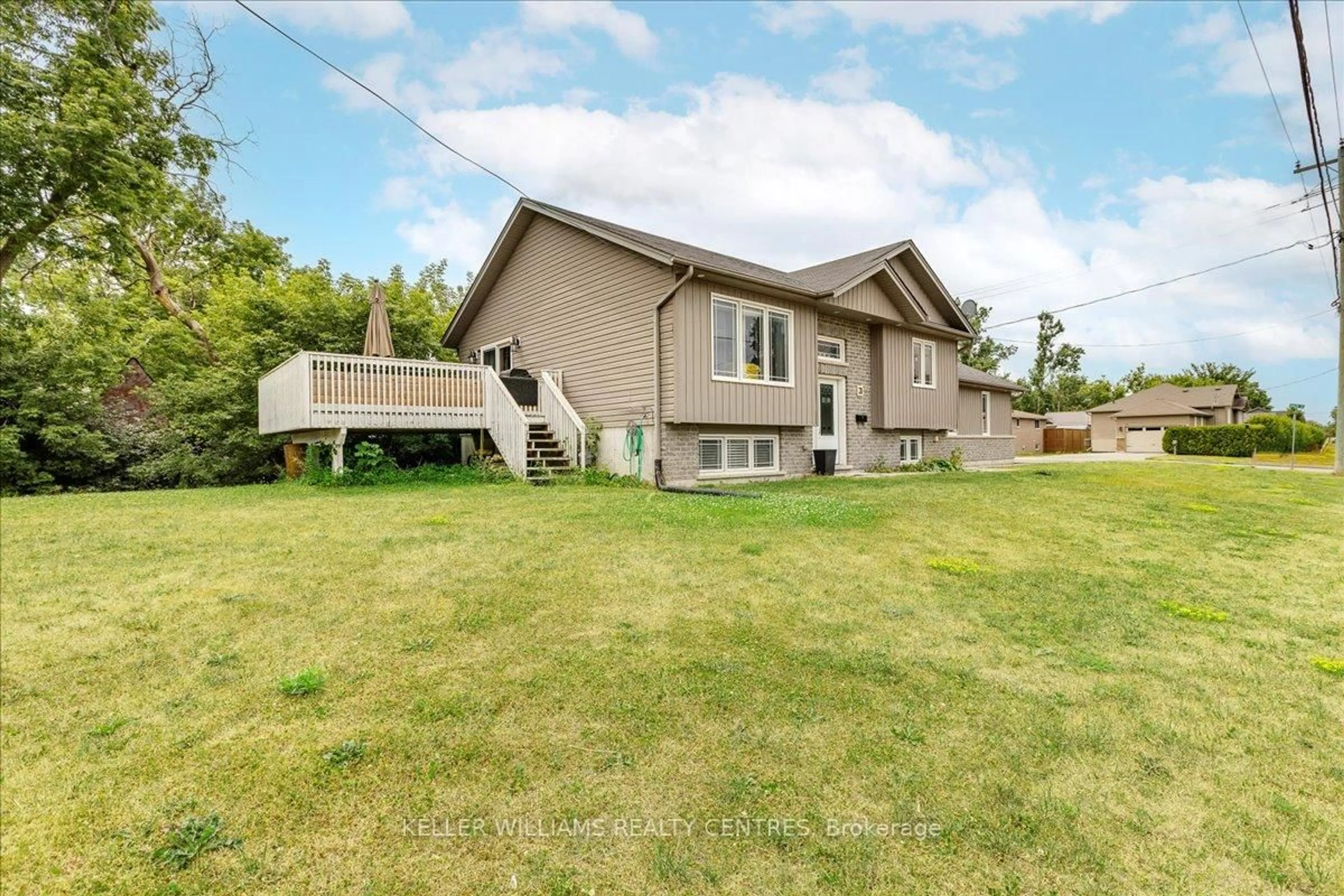 Home with vinyl exterior material, street for 31 DURHAM St, Kawartha Lakes Ontario K9V 1W9