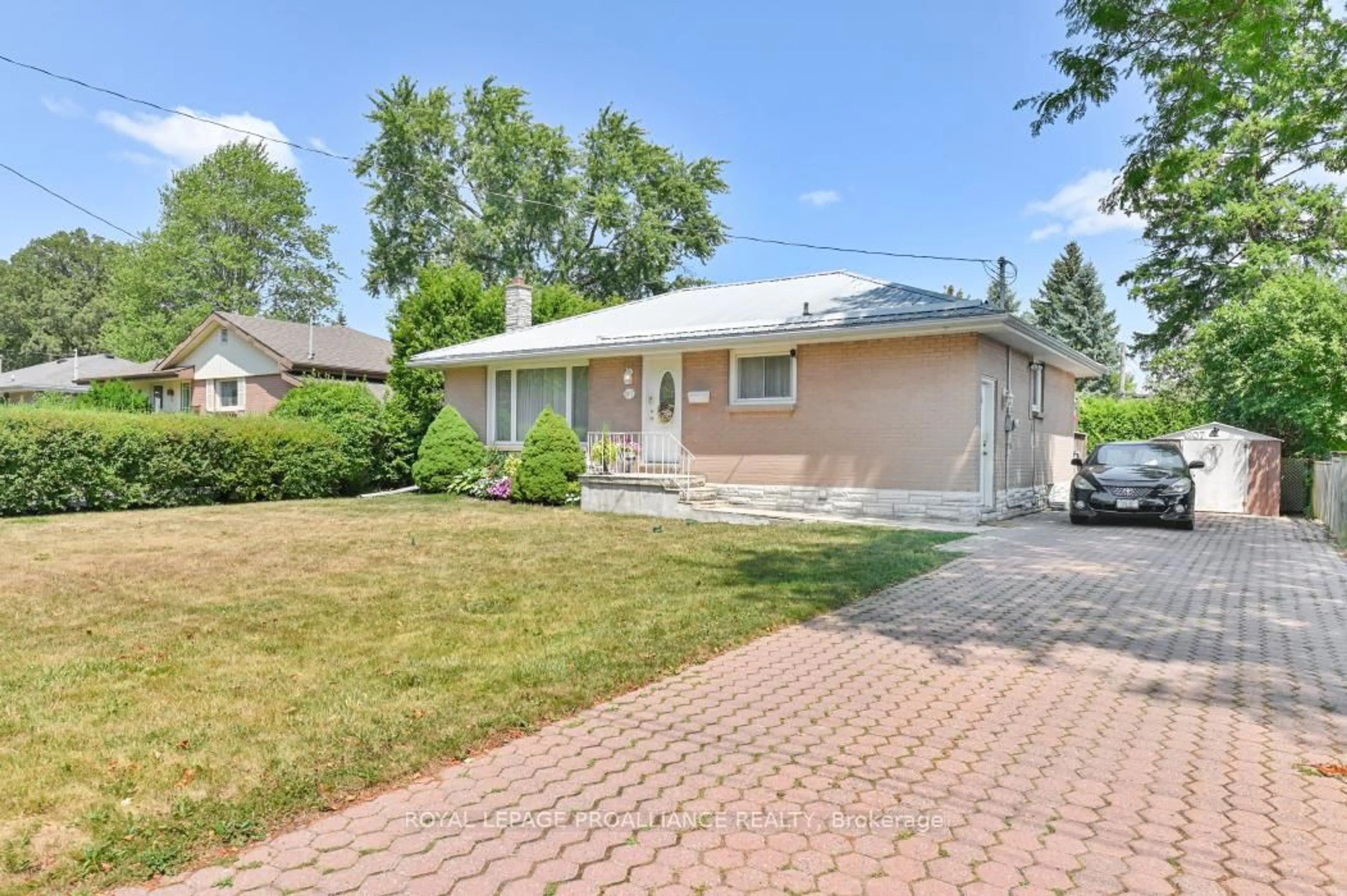 Unknown for 207 Parrott Dr, Belleville Ontario K8N 4N8