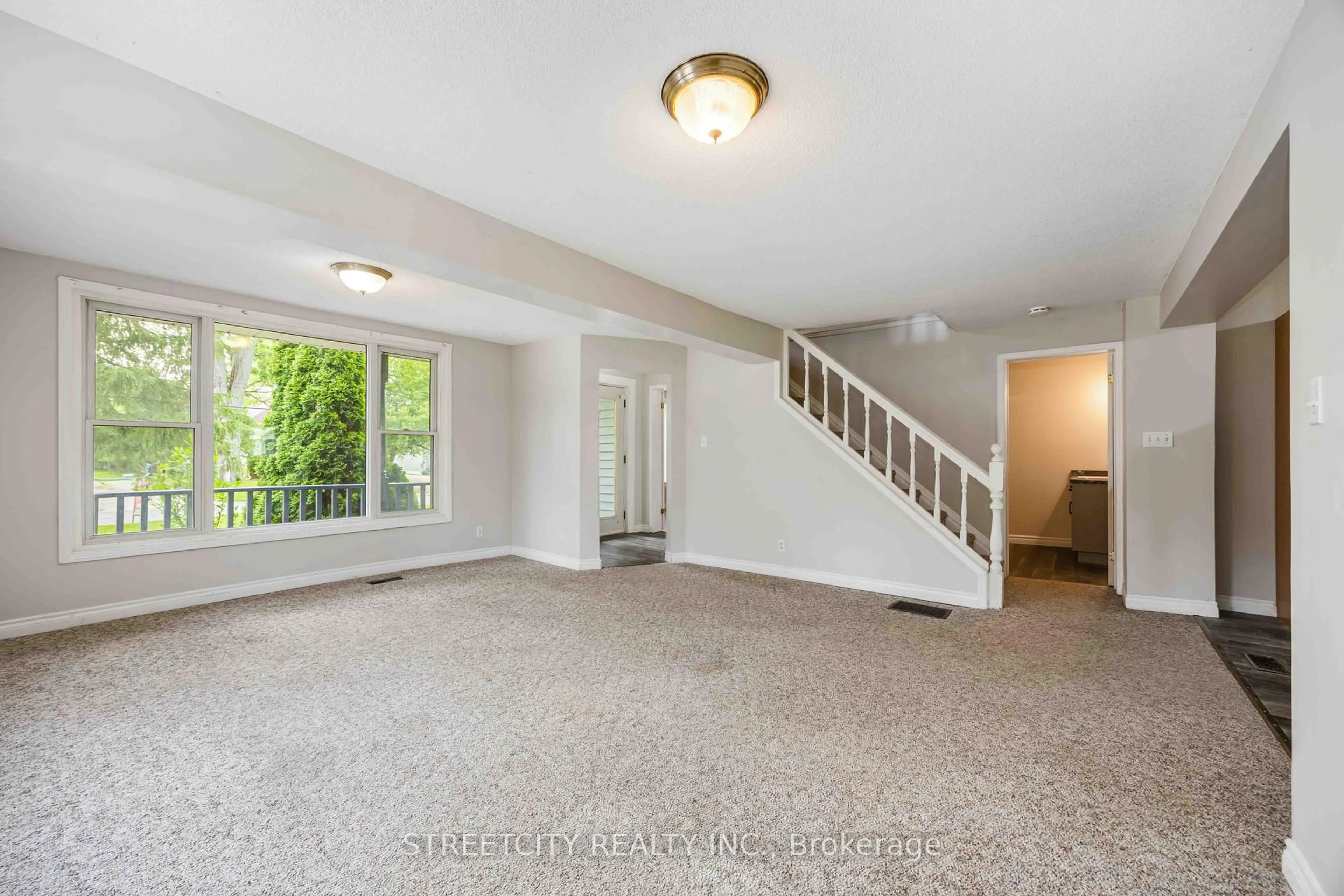 Unknown for 337 Eureka St, Enniskillen Ontario N0N 1R0