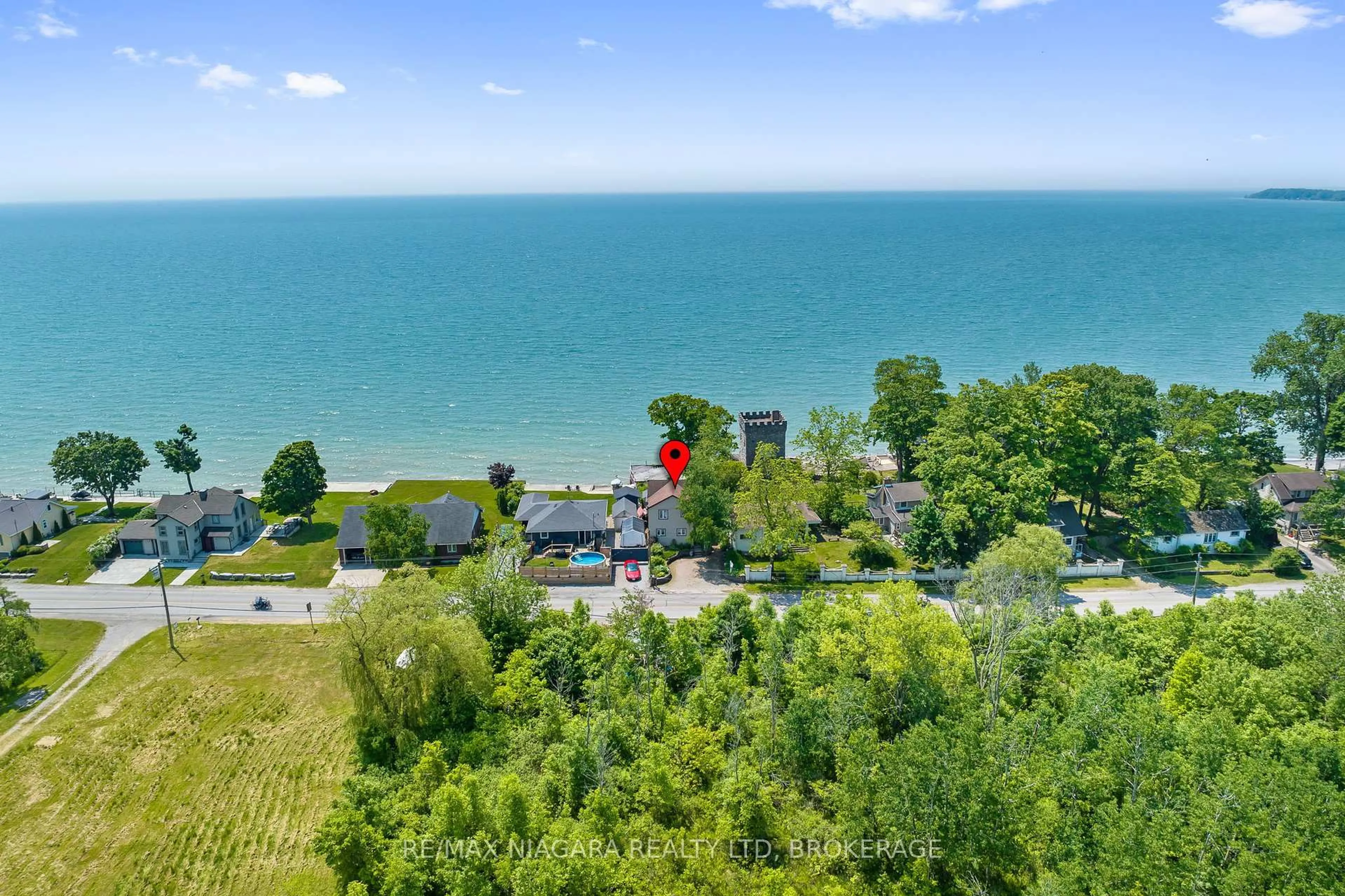 A pic from outside/outdoor area/front of a property/back of a property/a pic from drone, water/lake/river/ocean view for 2944 North Shore Dr, Haldimand Ontario N0A 1K0