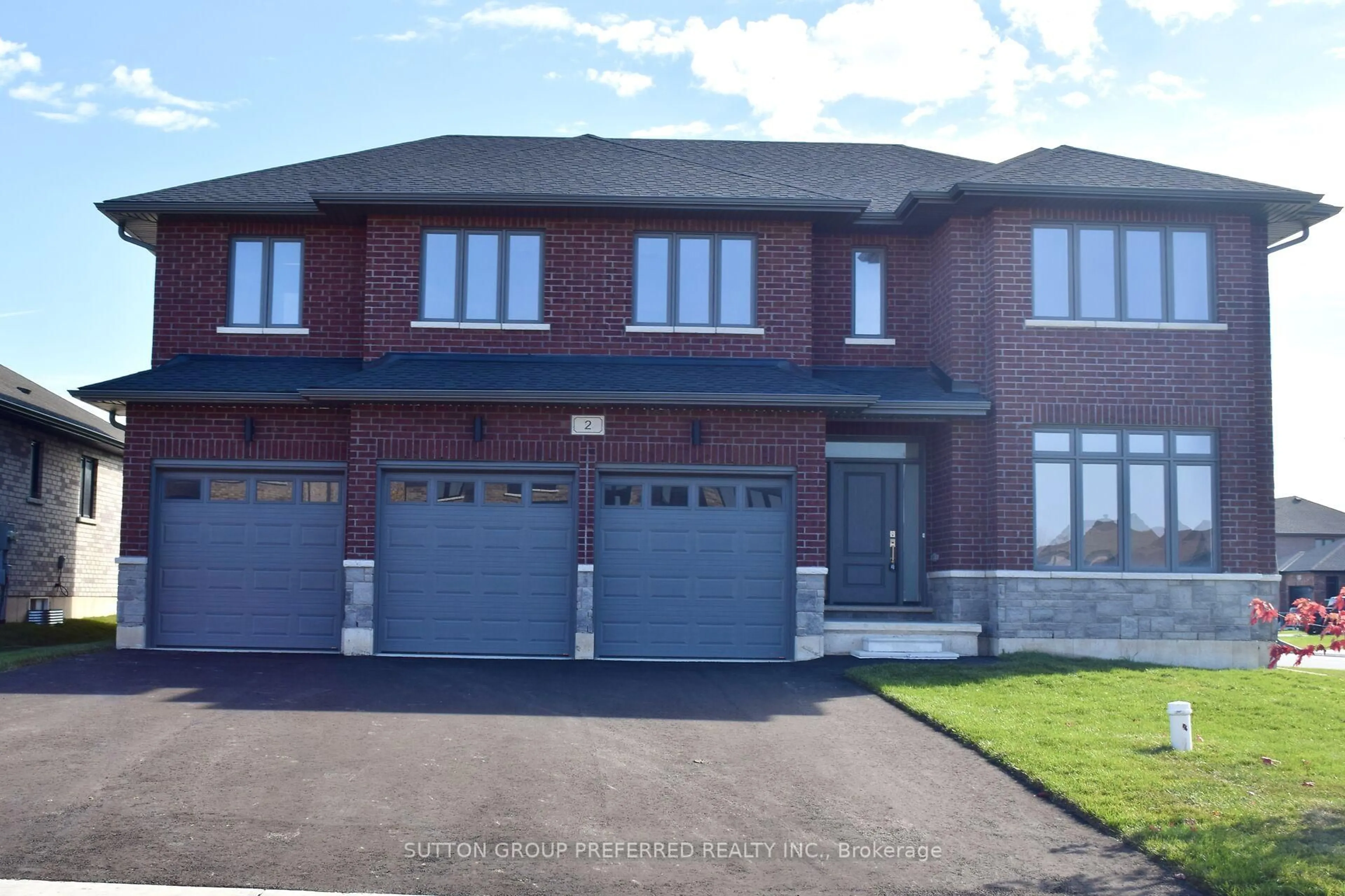 Home with brick exterior material, street for 2 Bouw Pl, Dutton/Dunwich Ontario N0K 1J0