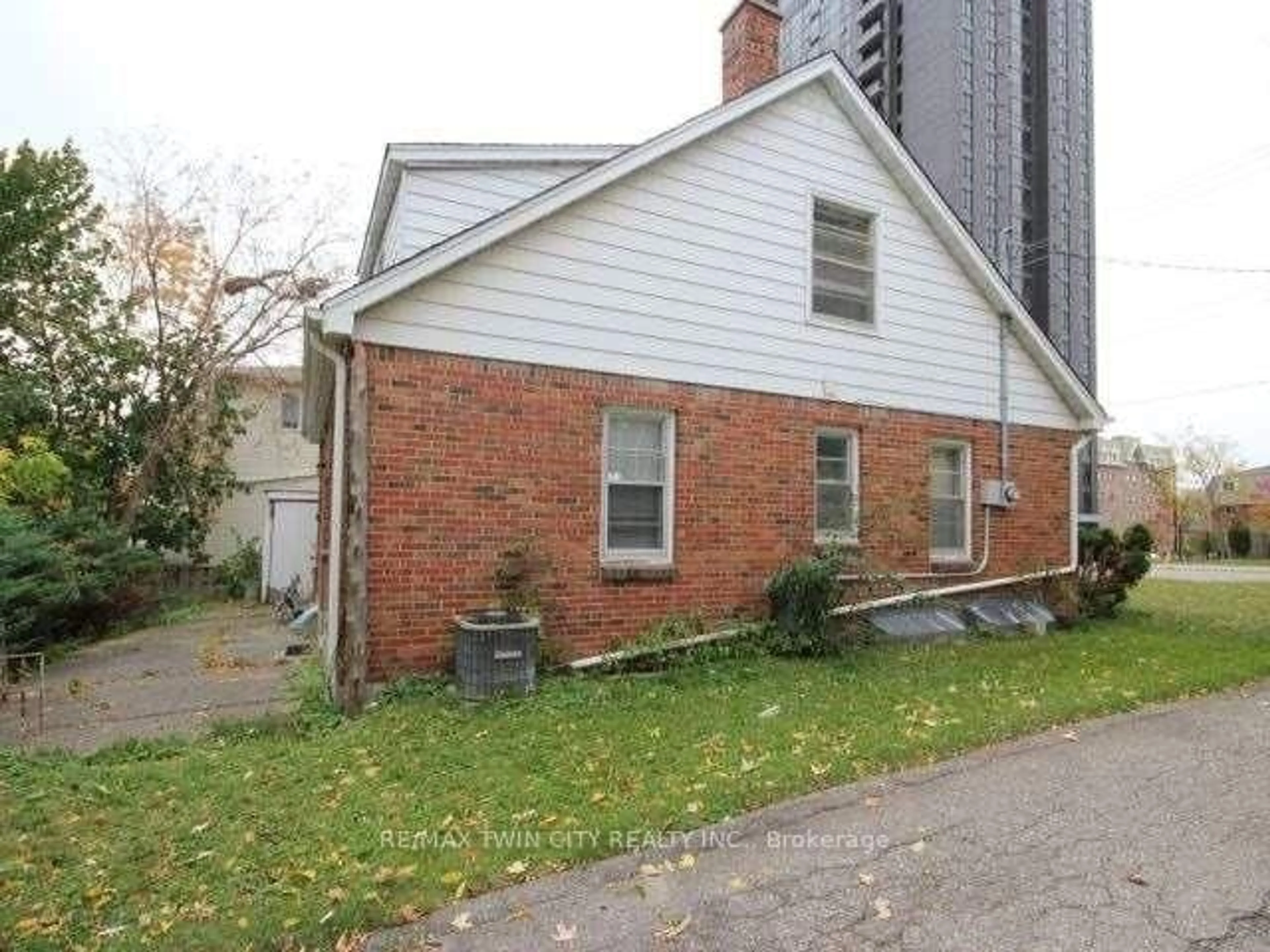 Home with brick exterior material, street for 342 King St, Waterloo Ontario N2J 2Z2