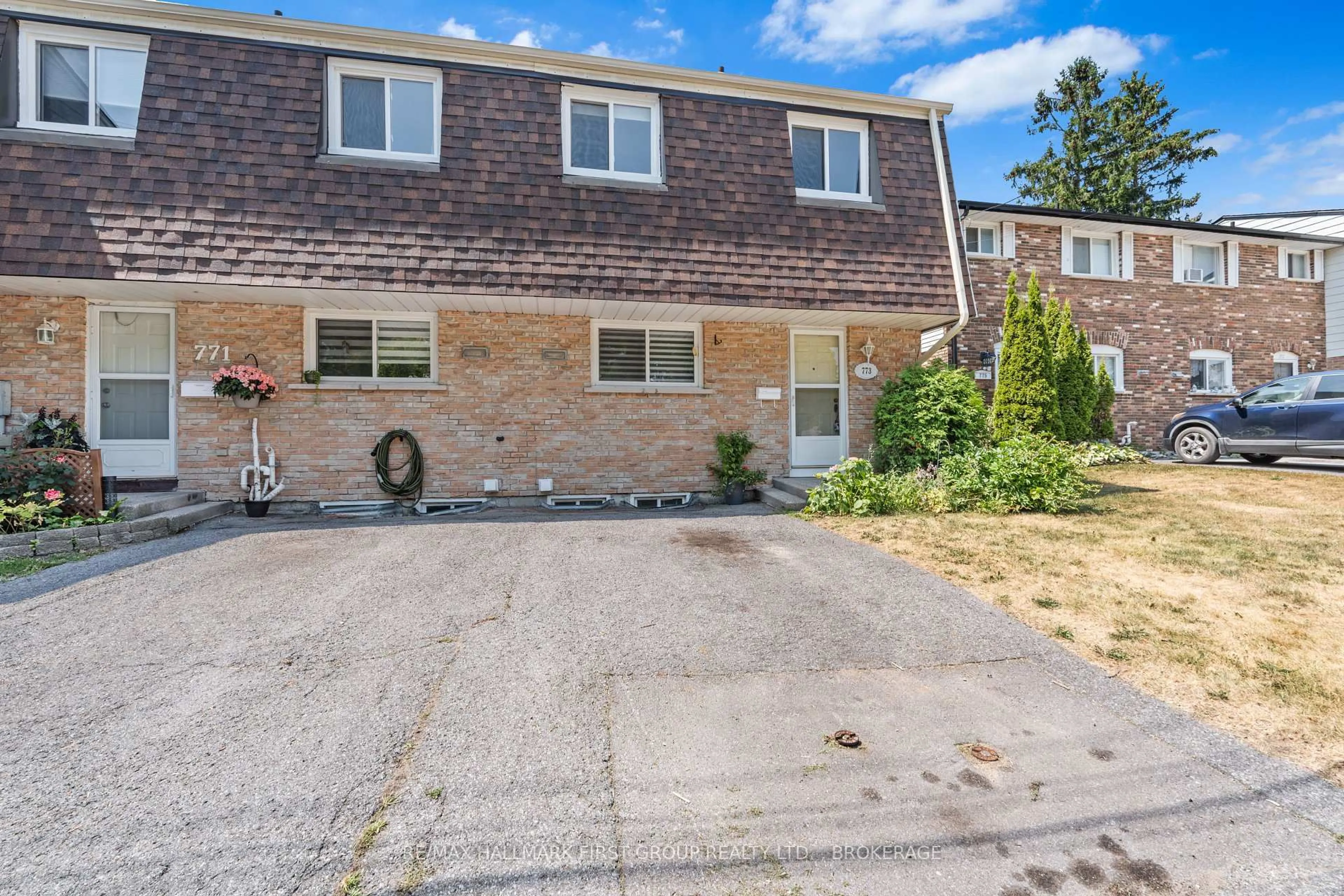 A pic from outside/outdoor area/front of a property/back of a property/a pic from drone, street for 773 Ashwood Dr #175, Kingston Ontario K7M 6X7