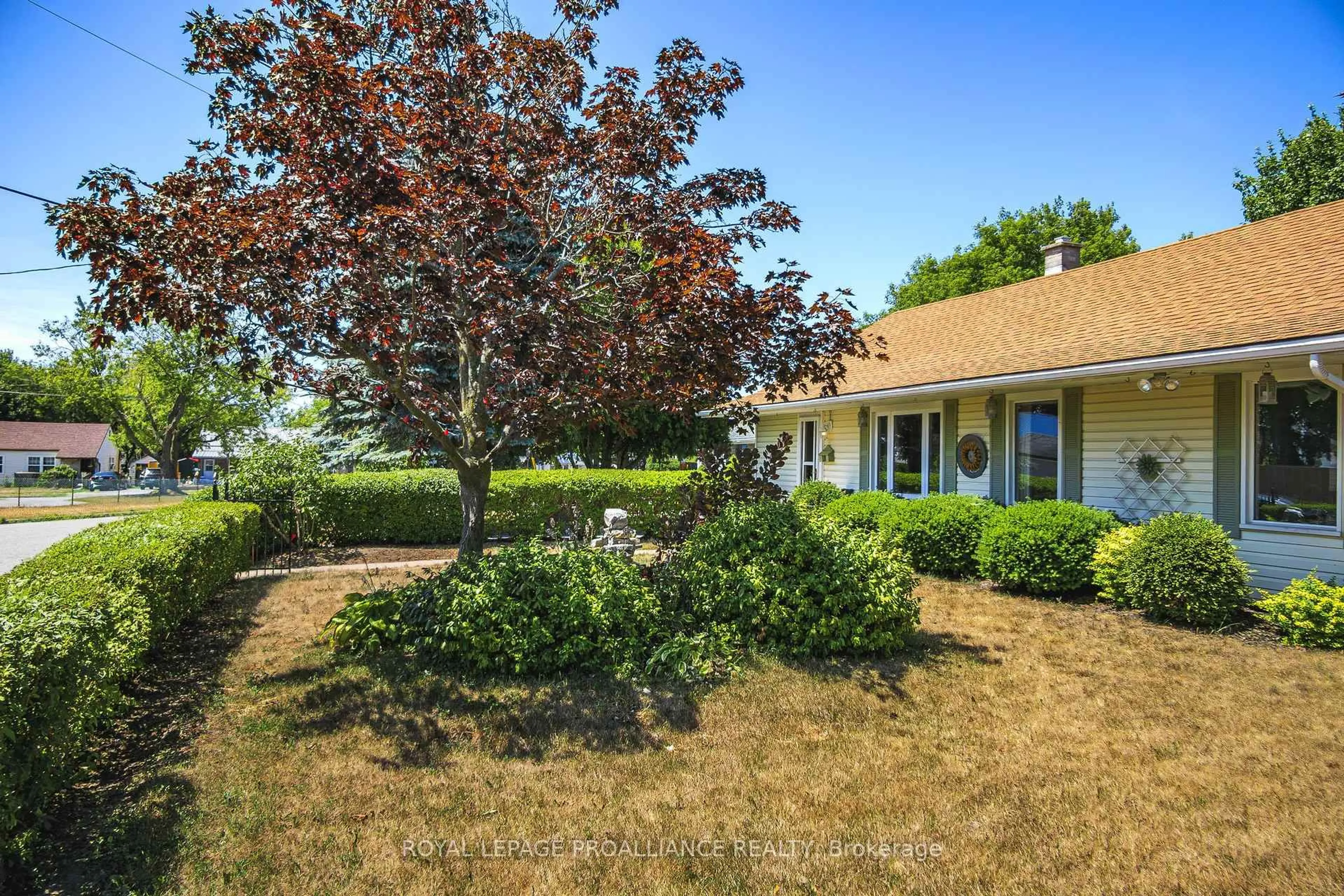 A pic from outside/outdoor area/front of a property/back of a property/a pic from drone, unknown for 18 Jackson St, Quinte West Ontario K8V 1Z7