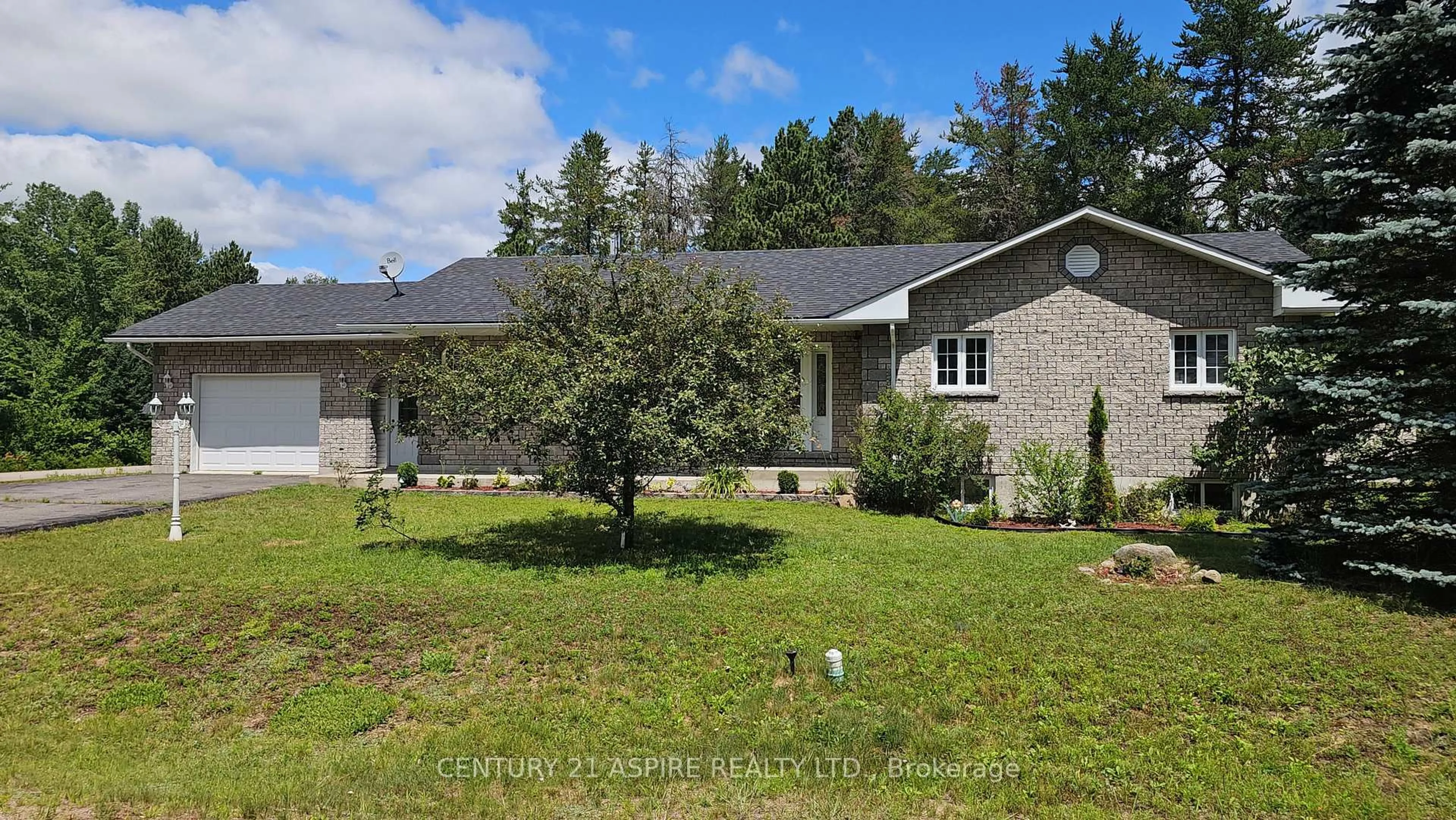 A pic from outside/outdoor area/front of a property/back of a property/a pic from drone, unknown for 70 Sprucedale Ave, Barry's Bay Ontario K0J 1B0