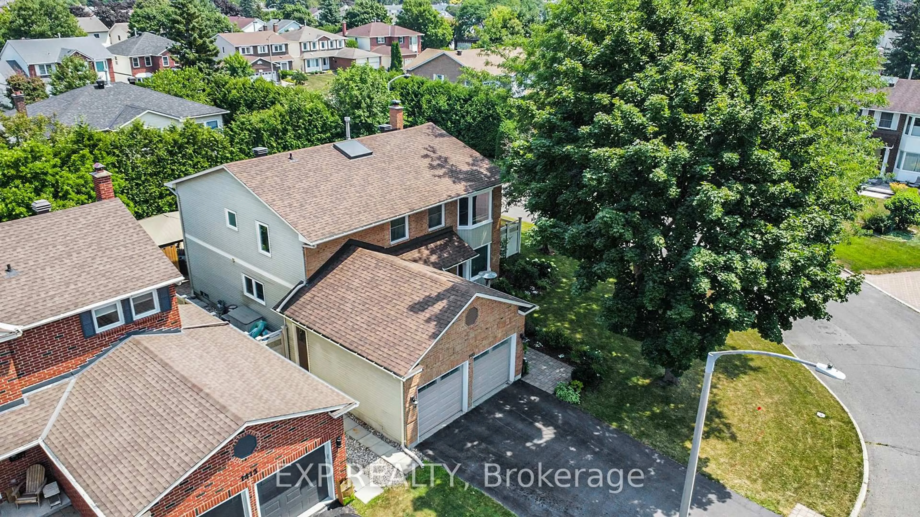 A pic from outside/outdoor area/front of a property/back of a property/a pic from drone, city buildings view from balcony for 1415 Bouton D'or Way, Ottawa Ontario K1E 3L3