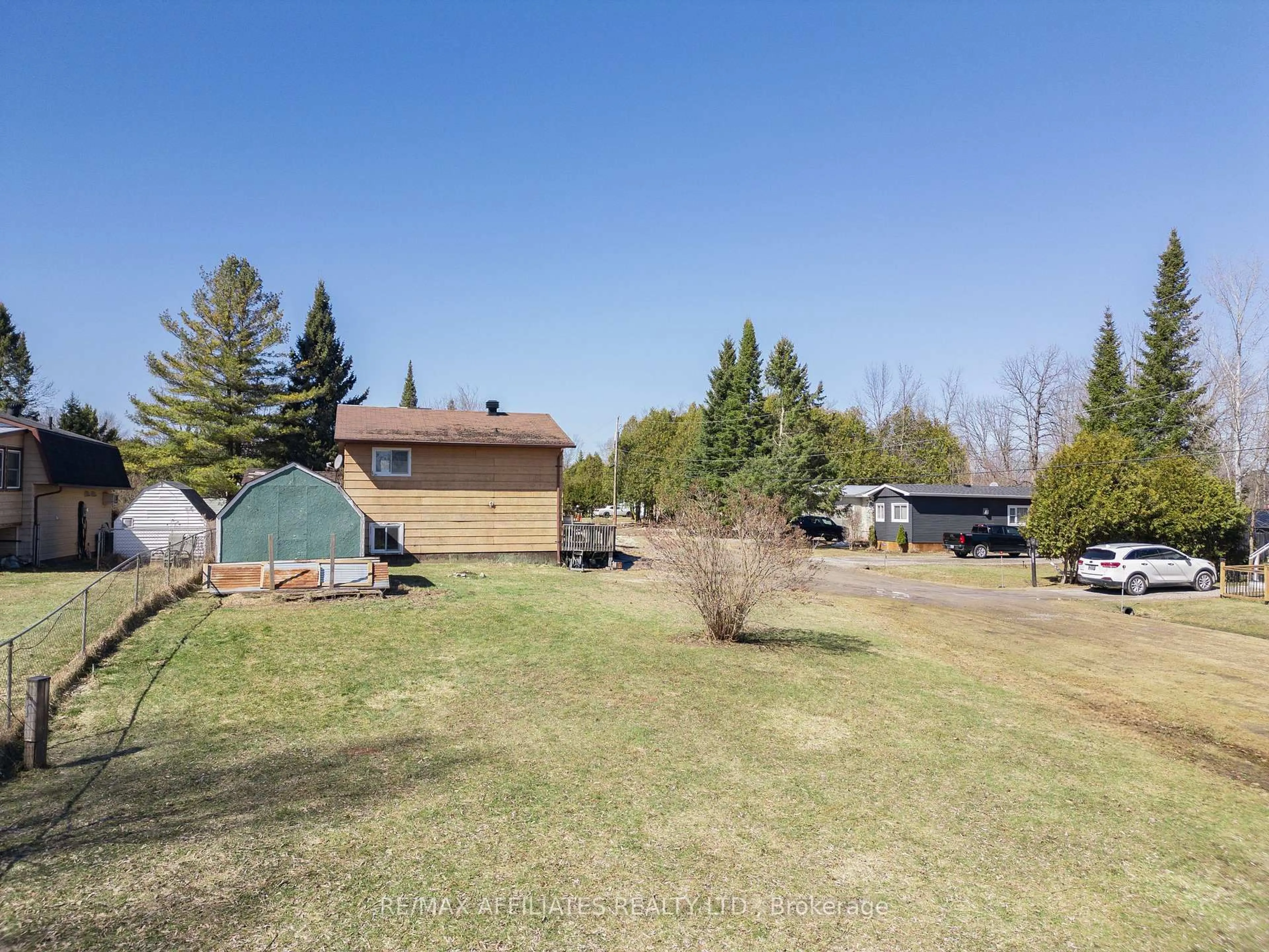 A pic from outside/outdoor area/front of a property/back of a property/a pic from drone, unknown for 26 Salmon Side Rd, Rideau Lakes Ontario K7A 4S5