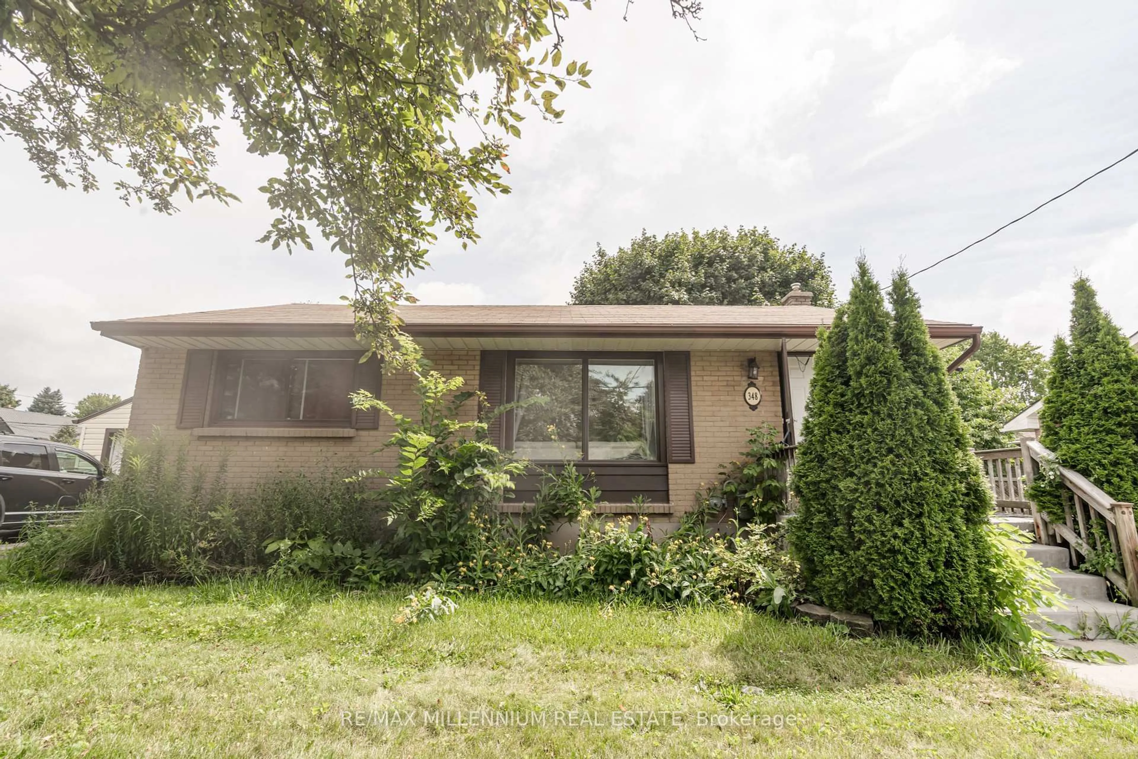 Unknown for 348 Winnipeg Blvd, London East Ontario N5W 4V2