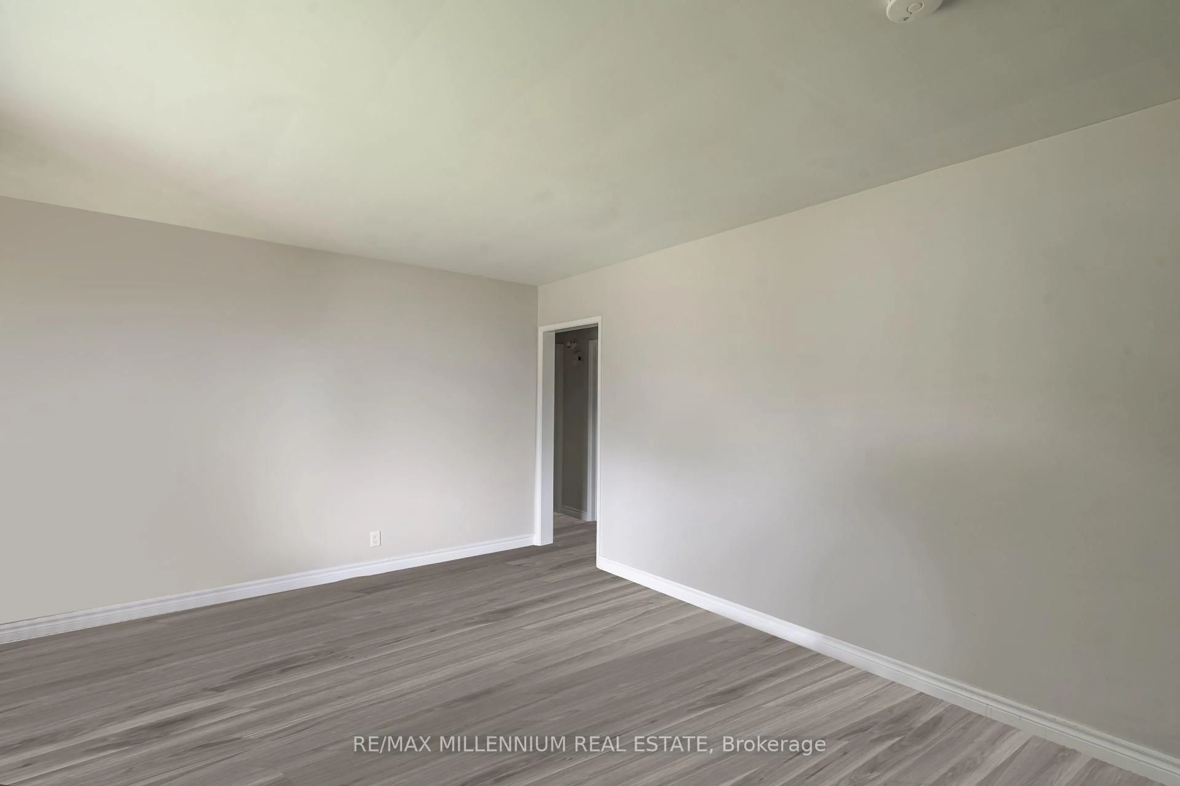 A pic of a room for 348 Winnipeg Blvd, London East Ontario N5W 4V2