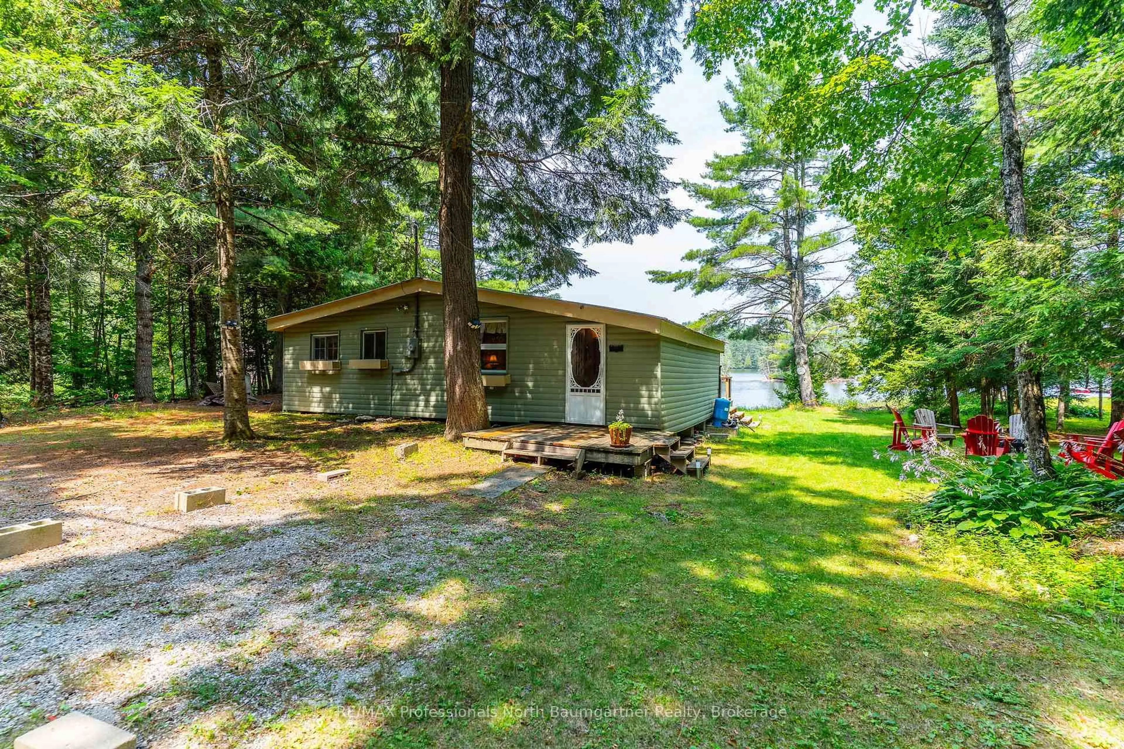 Patio, water/lake/river/ocean view for 1056 Kodiak Tr, Highlands East Ontario K0M 1R0