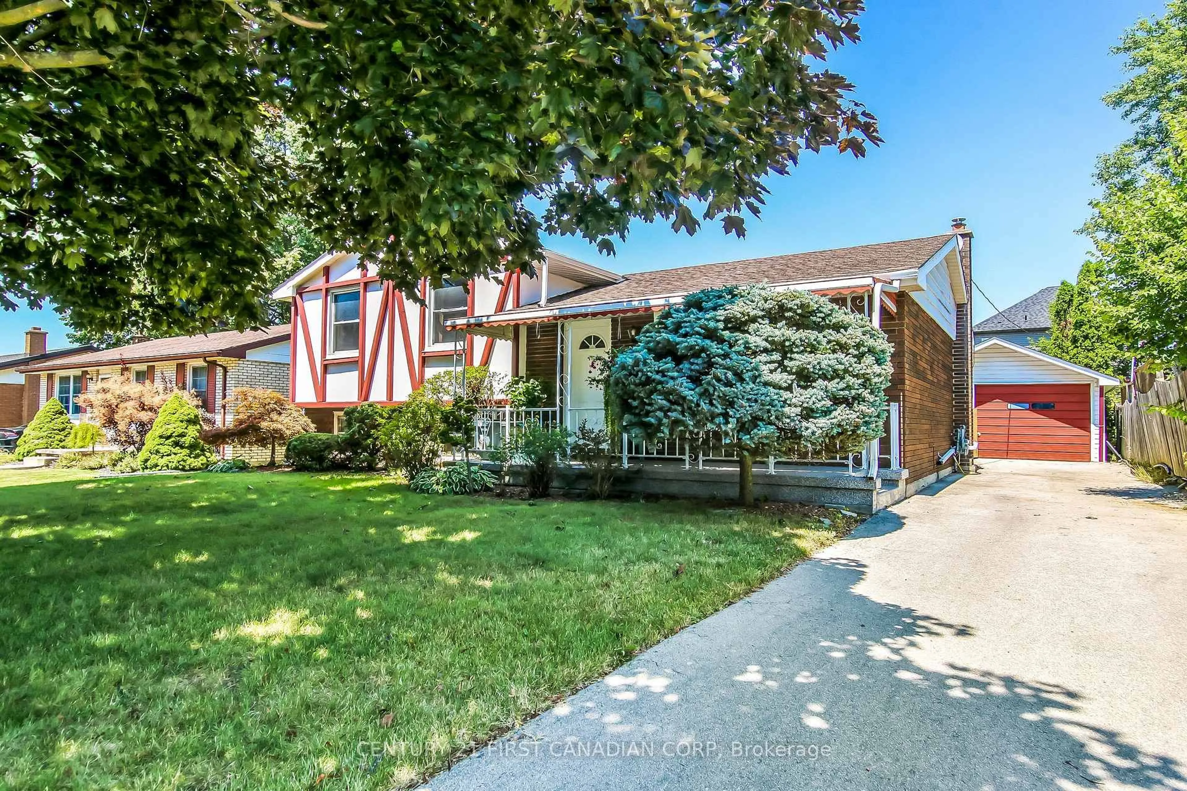 Home with vinyl exterior material, street for 50 Airey Ave, St. Thomas Ontario N5R 1C9