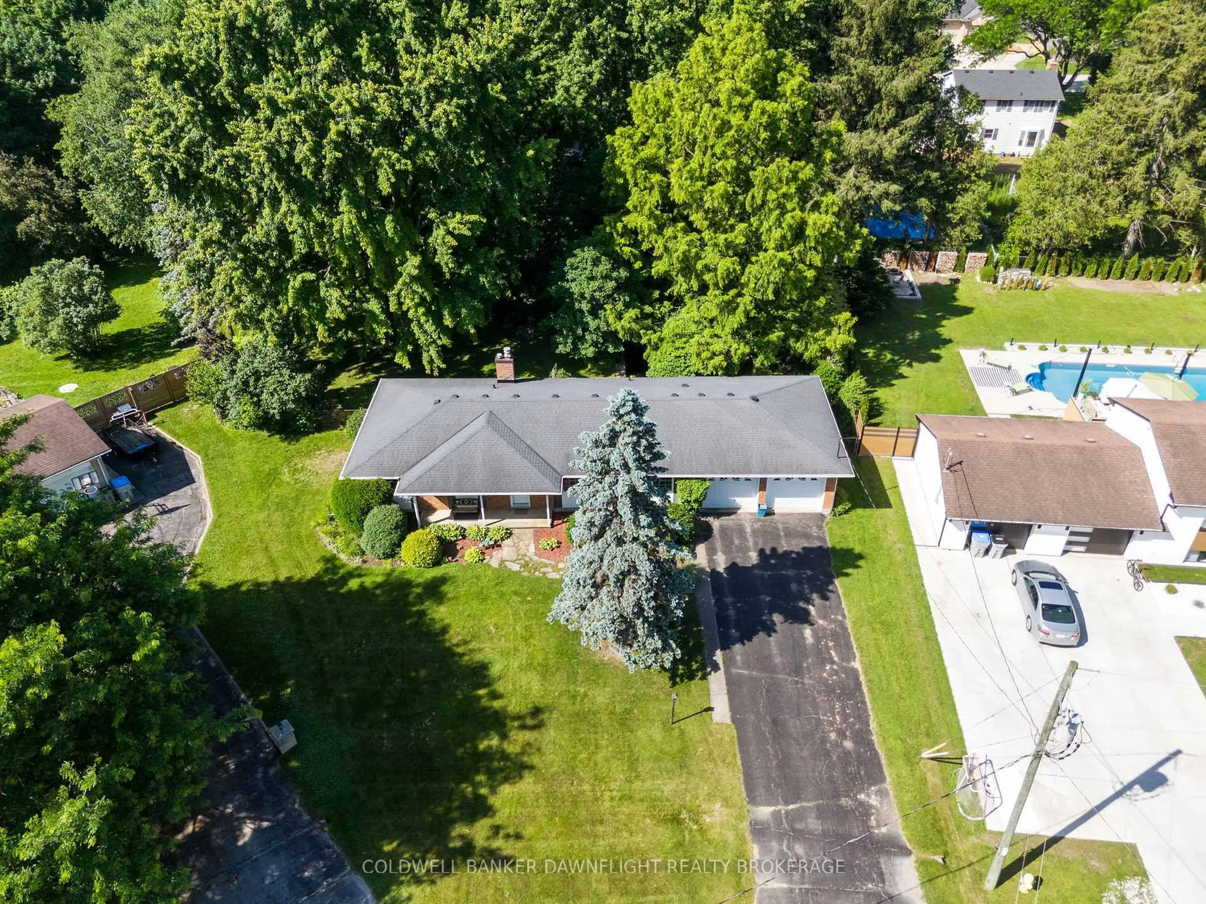 A pic from outside/outdoor area/front of a property/back of a property/a pic from drone, street for 218 Oakcrest Dr, Middlesex Centre Ontario N0L 1R0