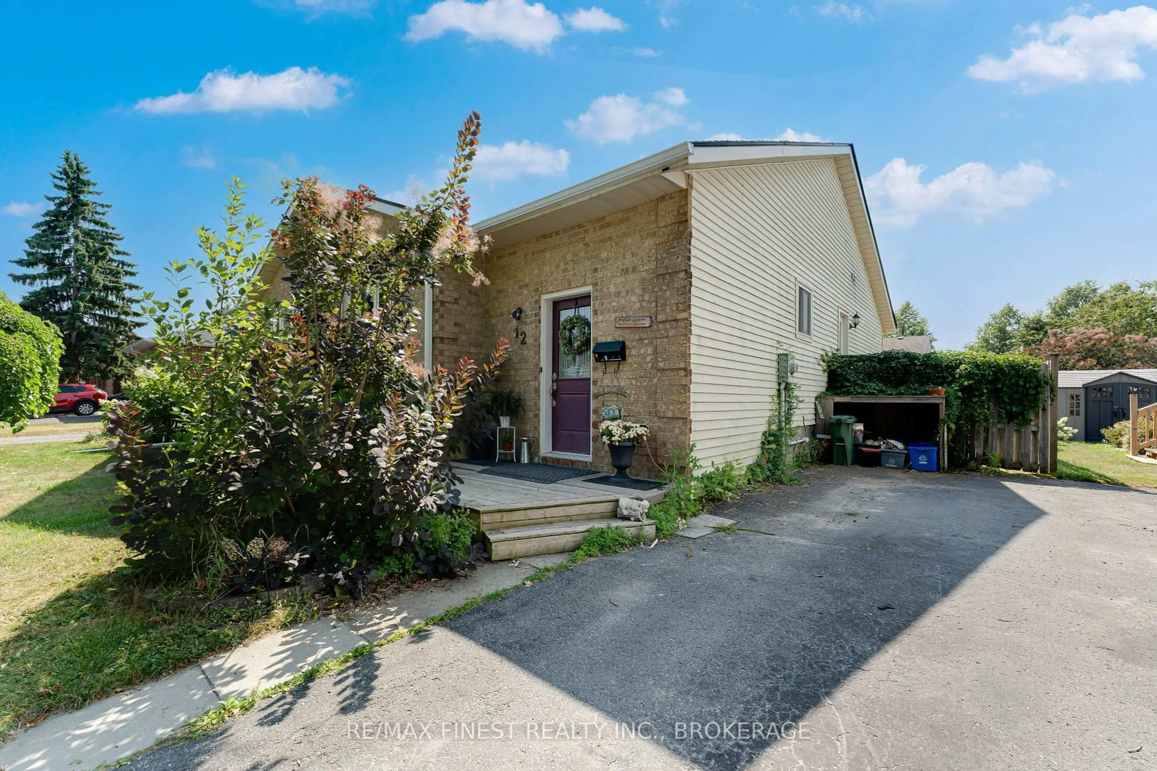 A pic from outside/outdoor area/front of a property/back of a property/a pic from drone, street for 42 Barker Dr, Kingston Ontario K7K 6X6