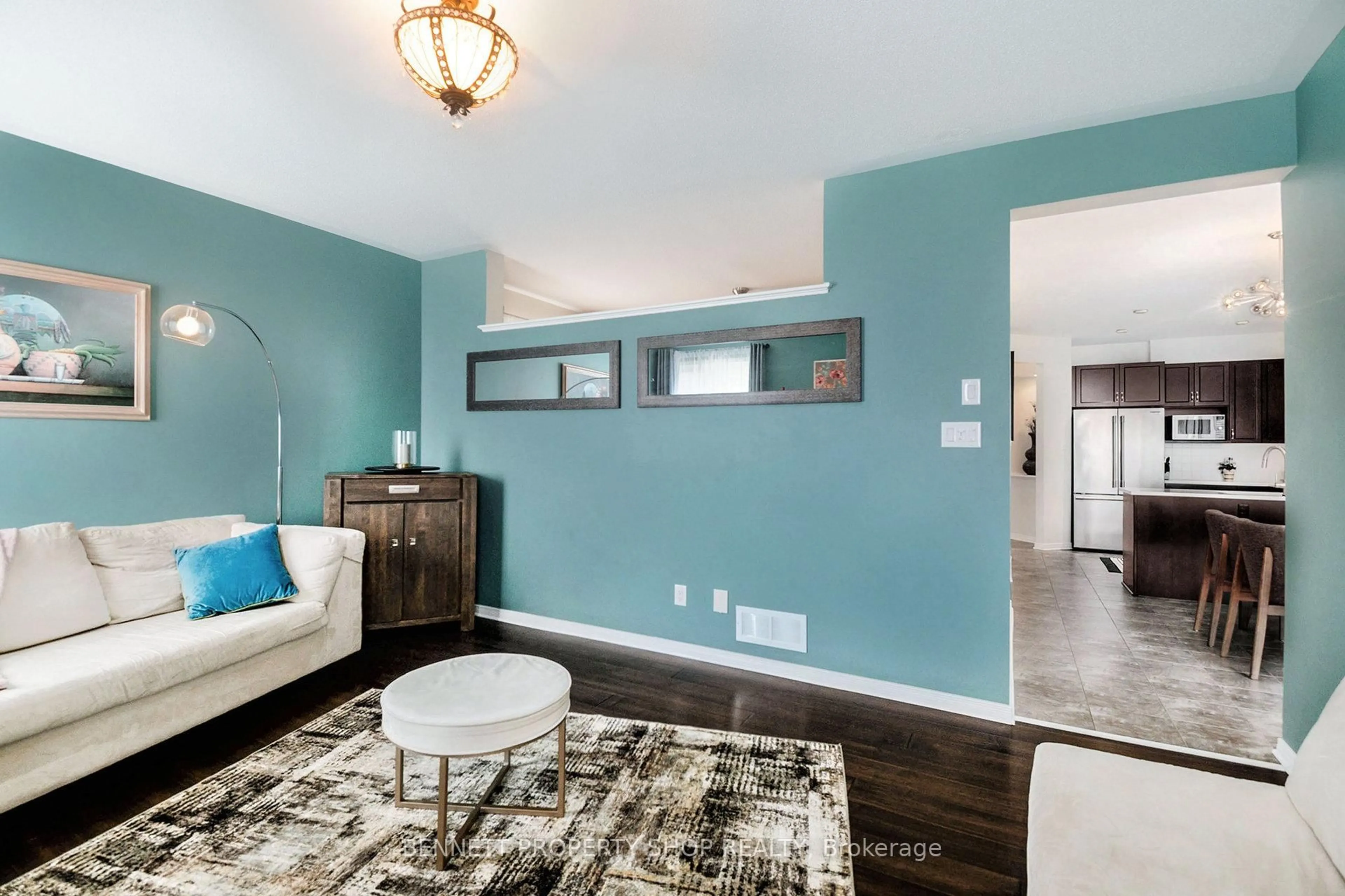 Living room with furniture, unknown for 295 Harthill Way, Ottawa Ontario K2J 0P3