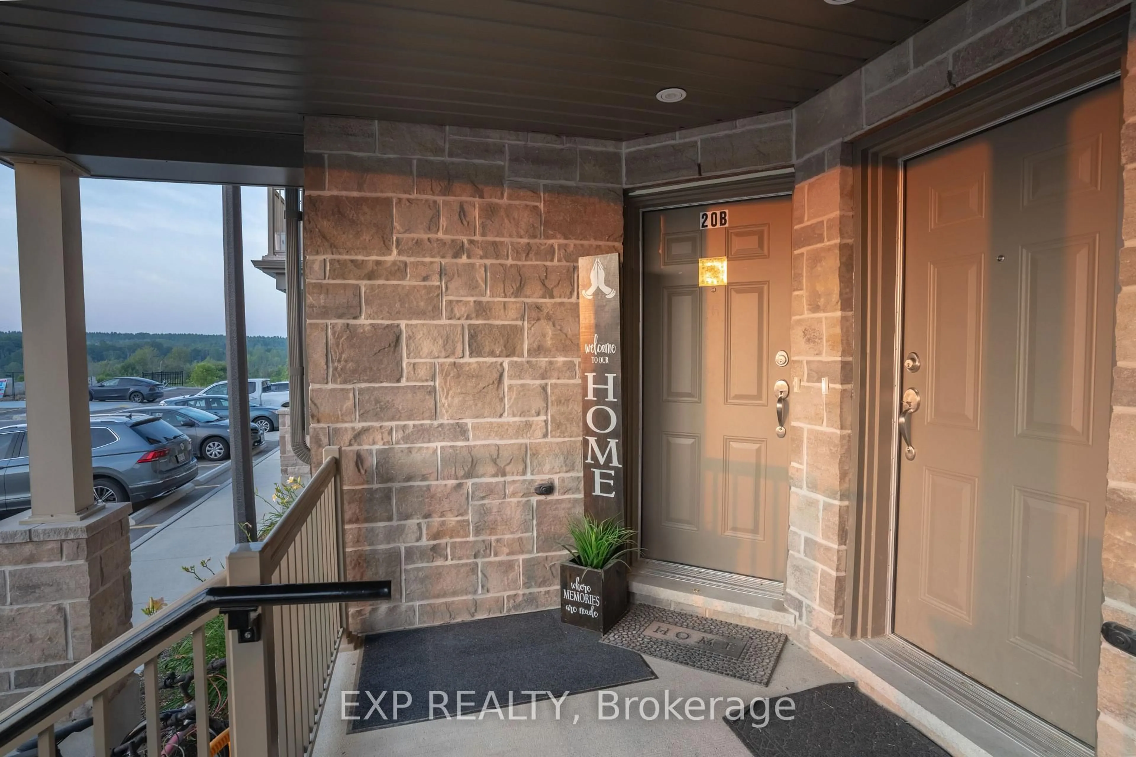 Indoor entryway for 85 MULLIN Dr #20B, Guelph Ontario N1E 0R4