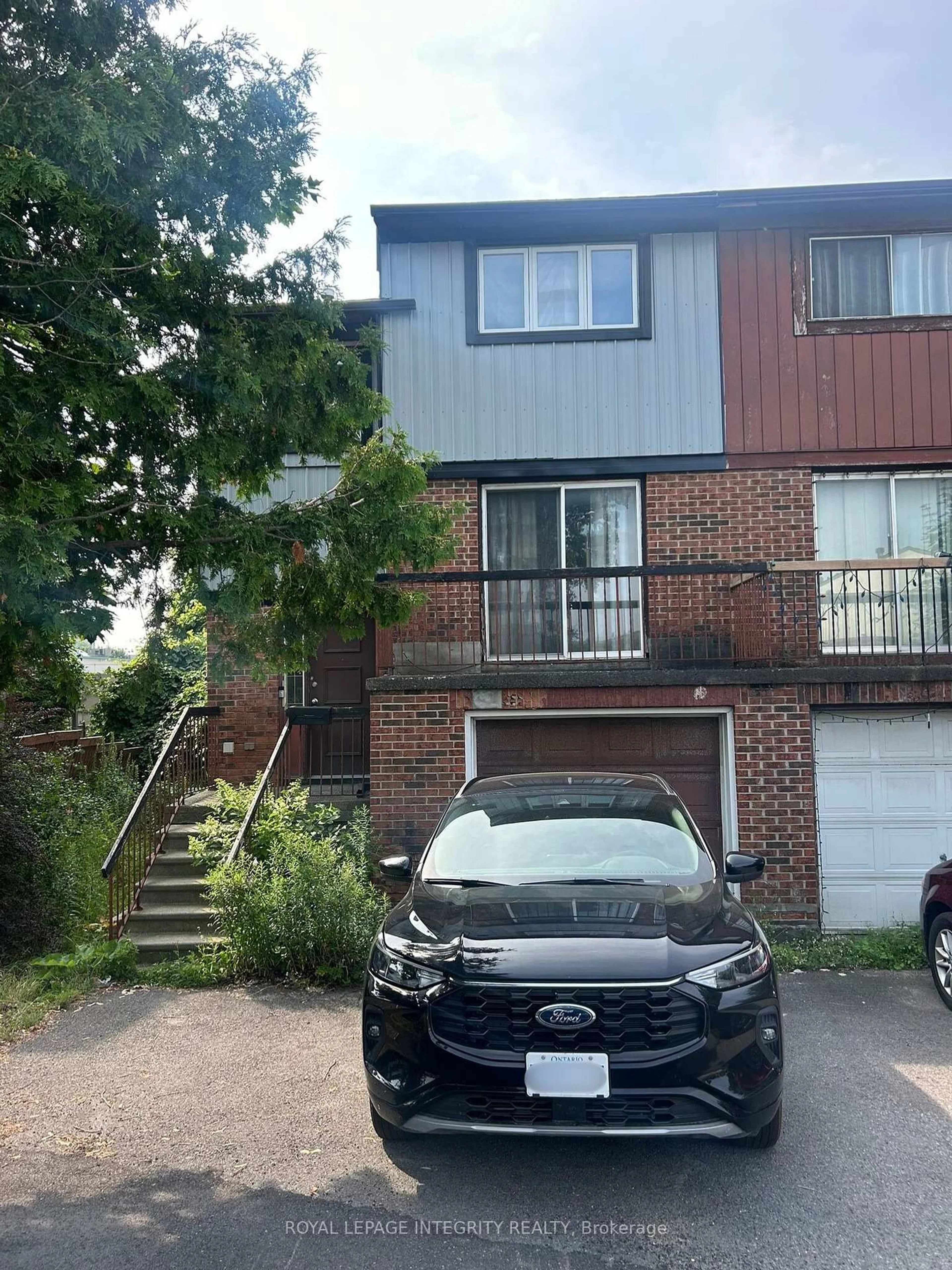Home with brick exterior material, street for 1138 Alenmede Cres, Ottawa Ontario K2B 8H3